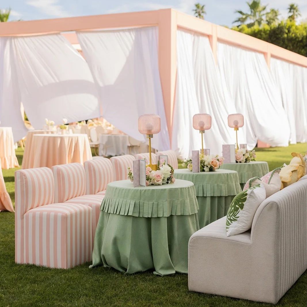 Who wants cocktail hour to turn into cocktail days? Pleats, pours, and Palm Springs&hellip; no last call here.  #designwithzaffre 

CREATIVE TEAM

Beauty Concierge @elwynnandcass
Cake @lauramariecakes
Cannoli @cannolisbymike
Catering @24carrotscateri