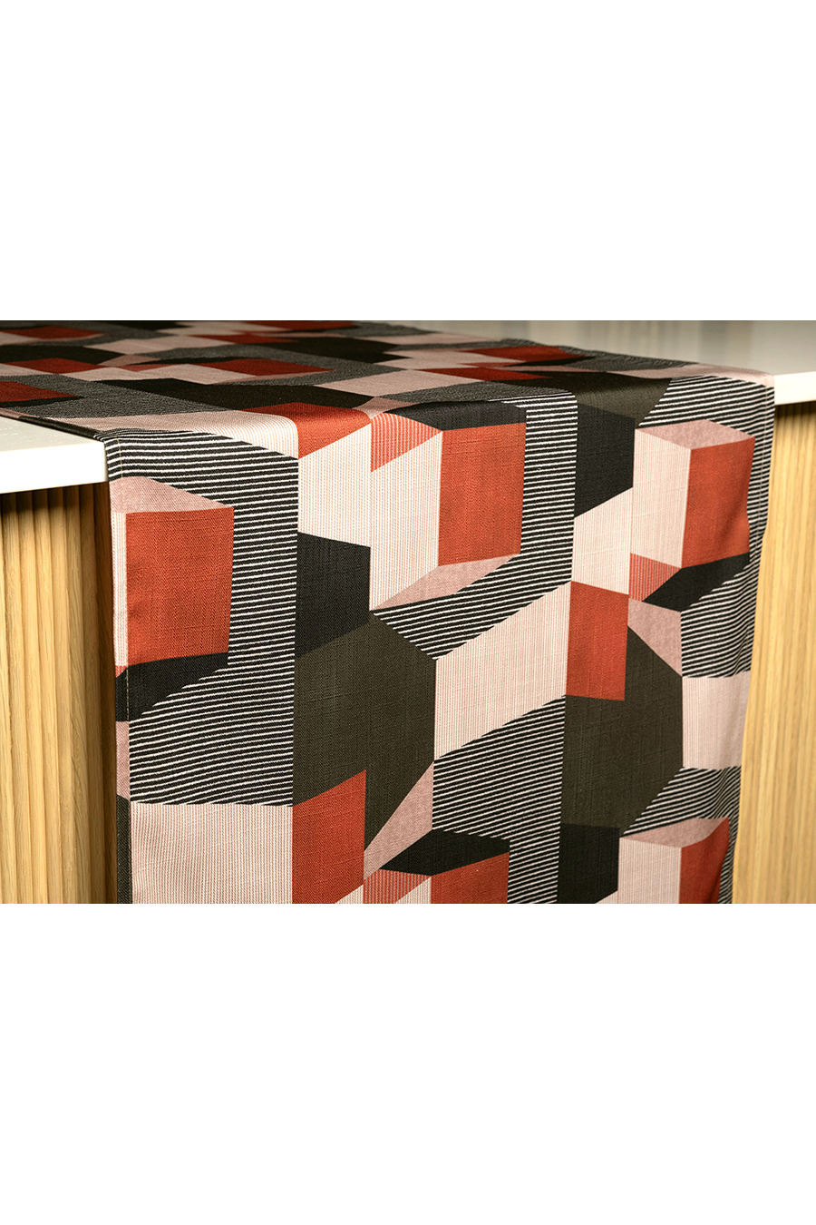 SERGIO Persimmon Table Runner