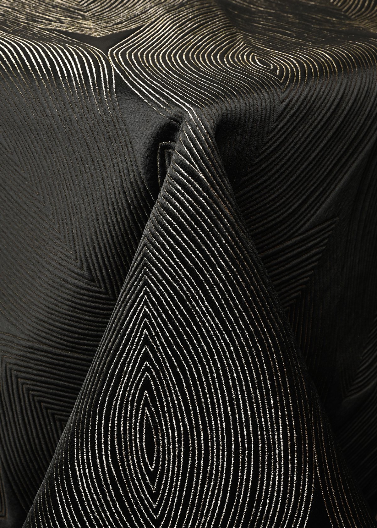 MONA Onyx Table Linen