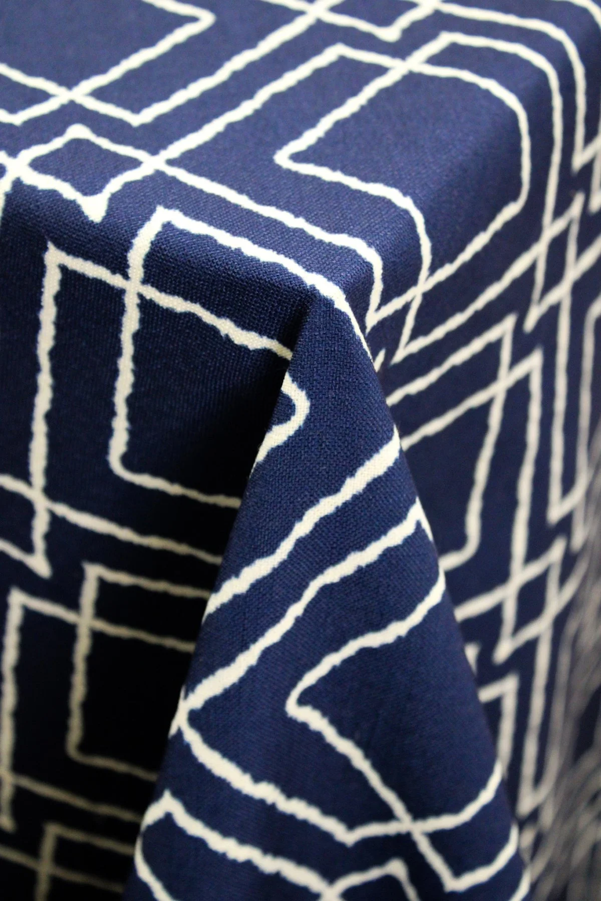 THEO Navy Table Linen