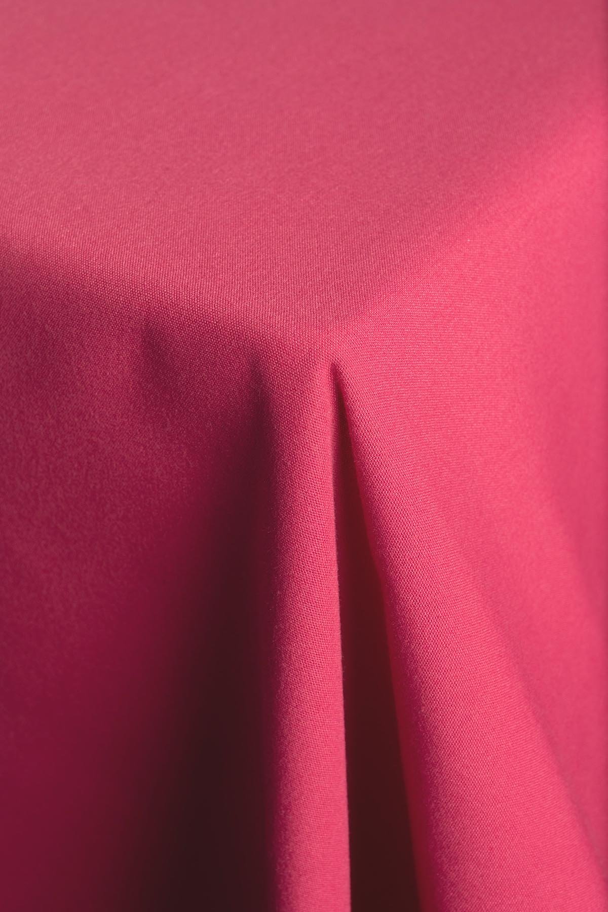 COTONE Fuchsia Table Linen