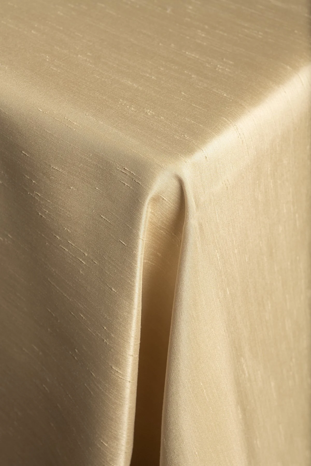 SHANTUNG Champagne Table Linen