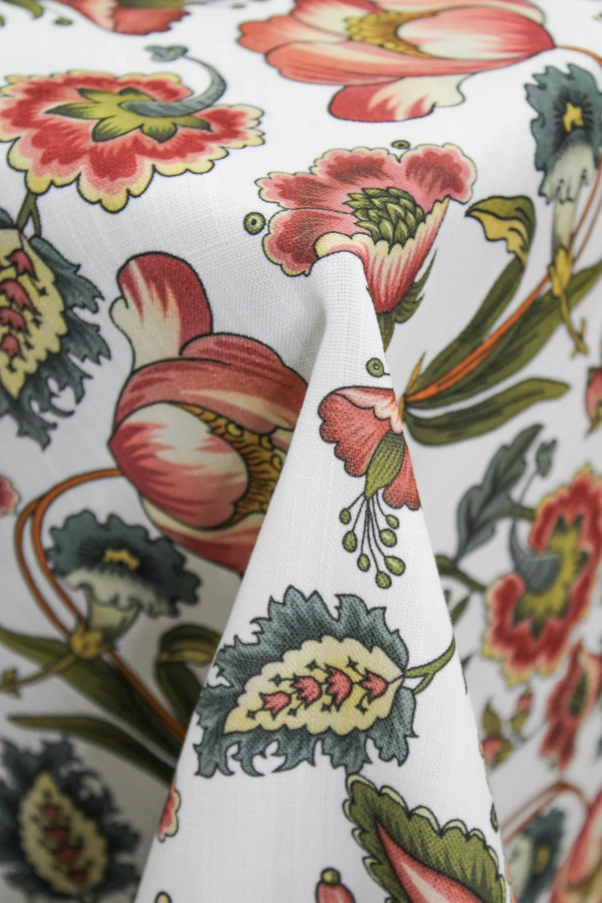 EDEN white Table Linen