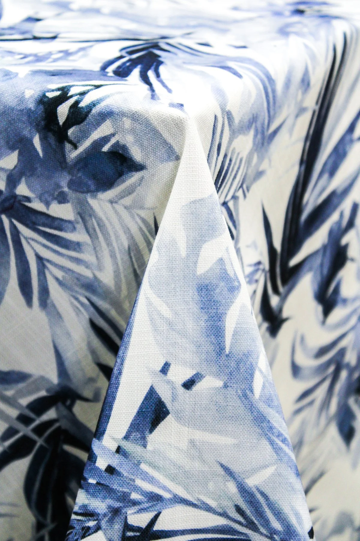 ISLA Navy Table Linen