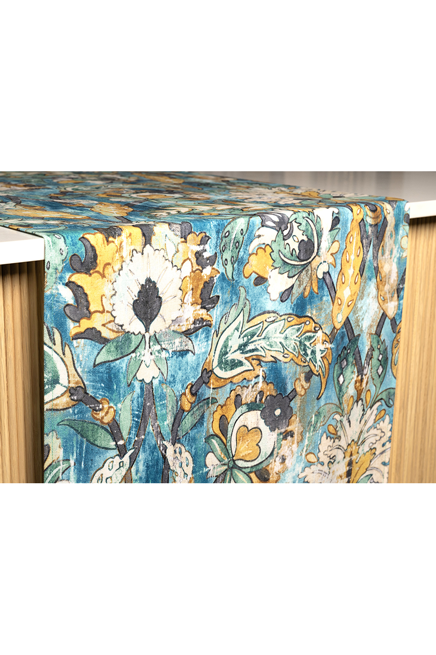 FEATHERINGTON peacock Table Runner