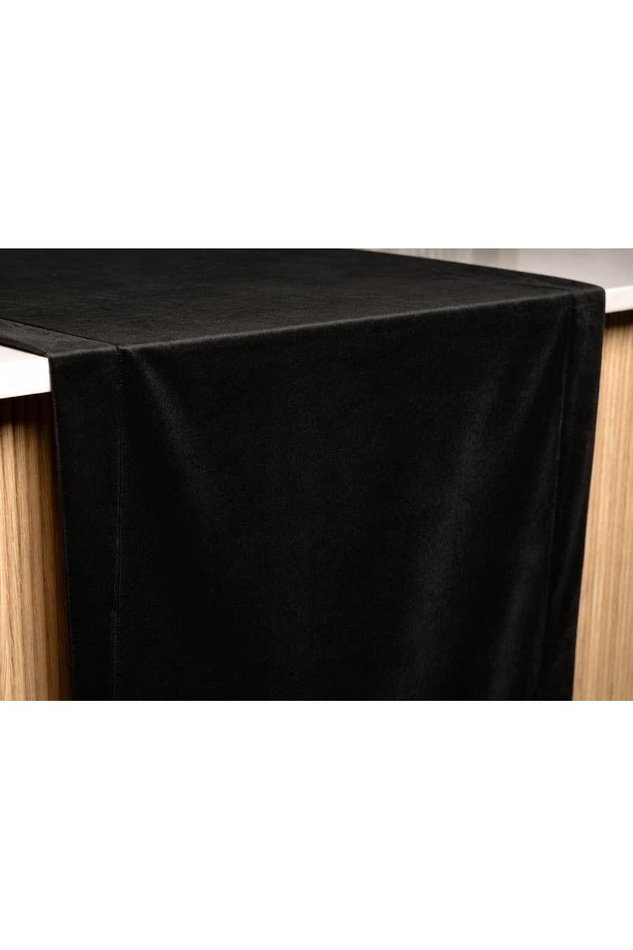 VELLUTO Black Table Runner
