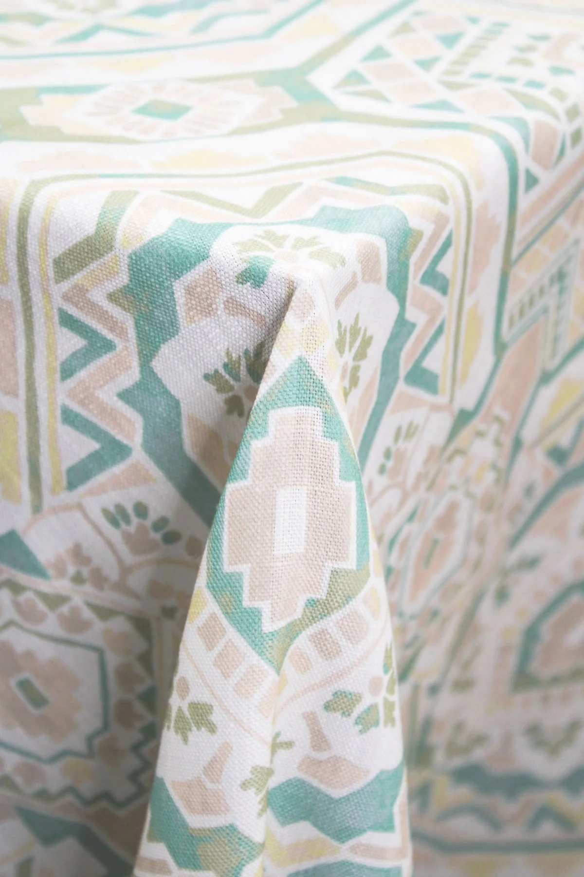 SOL Blush Table Linen