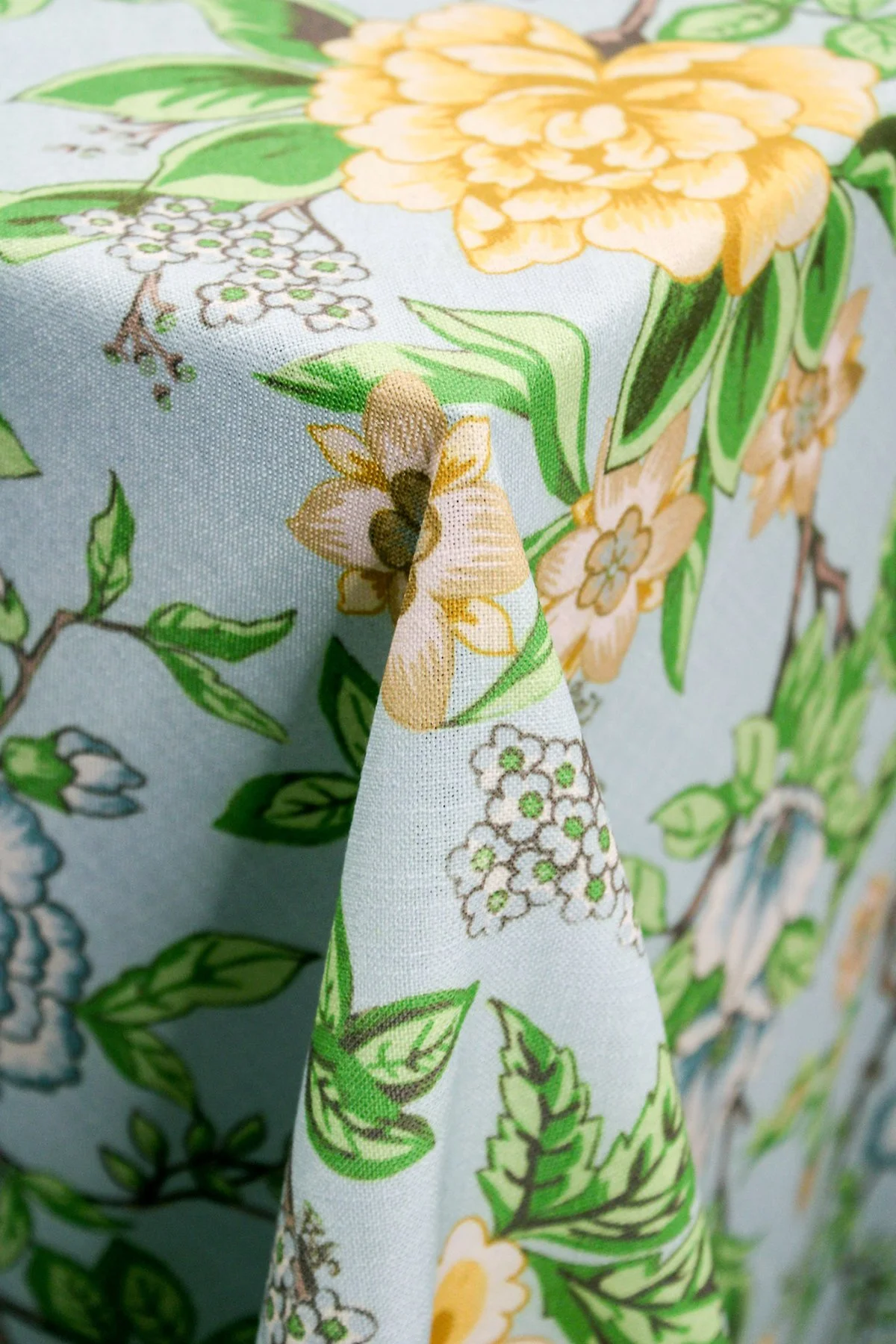 AVERY Powder Blue Table Linen