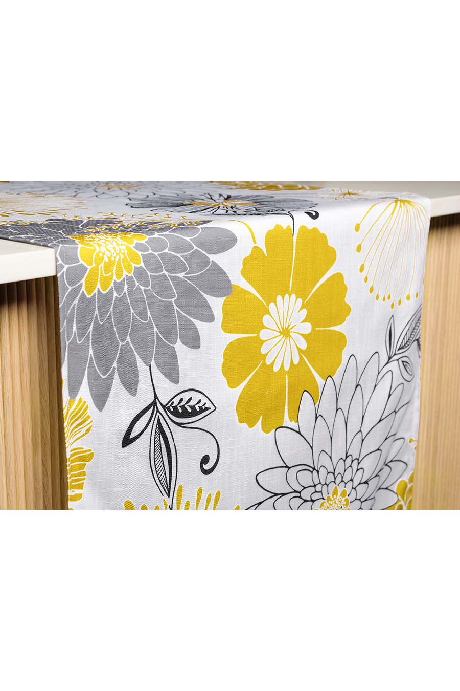 KAYLEE citron Table Runner
