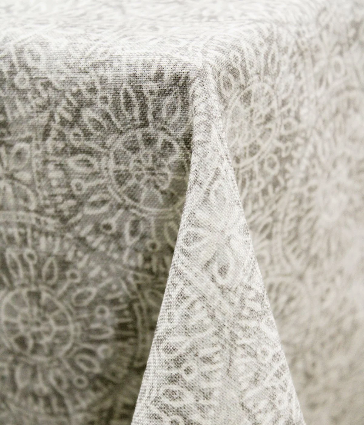 TESORO Smoke Table Linen
