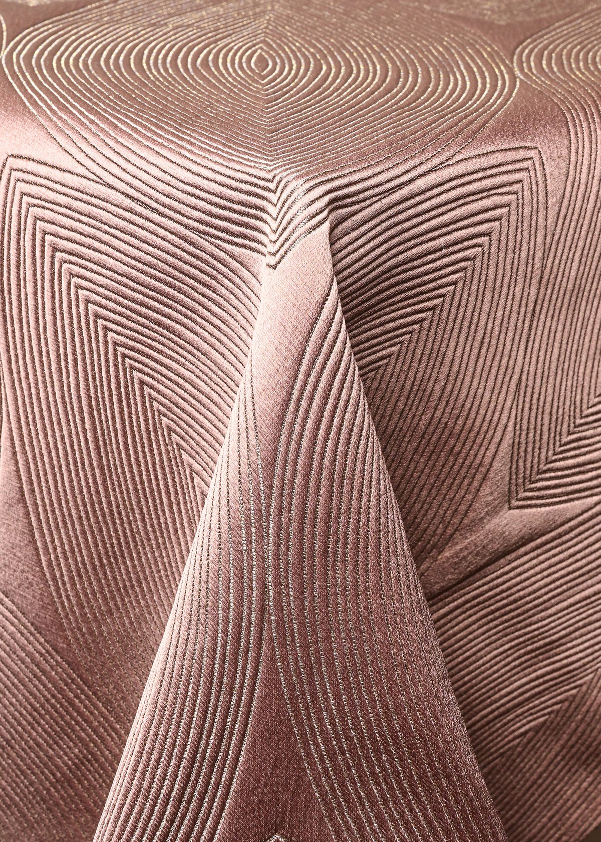 MONA Mauve Table Linen