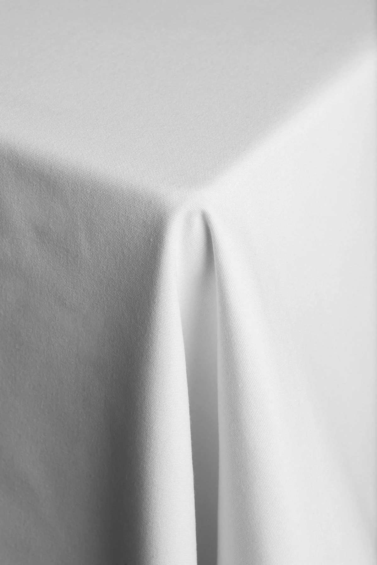 COTONE White Table Linen