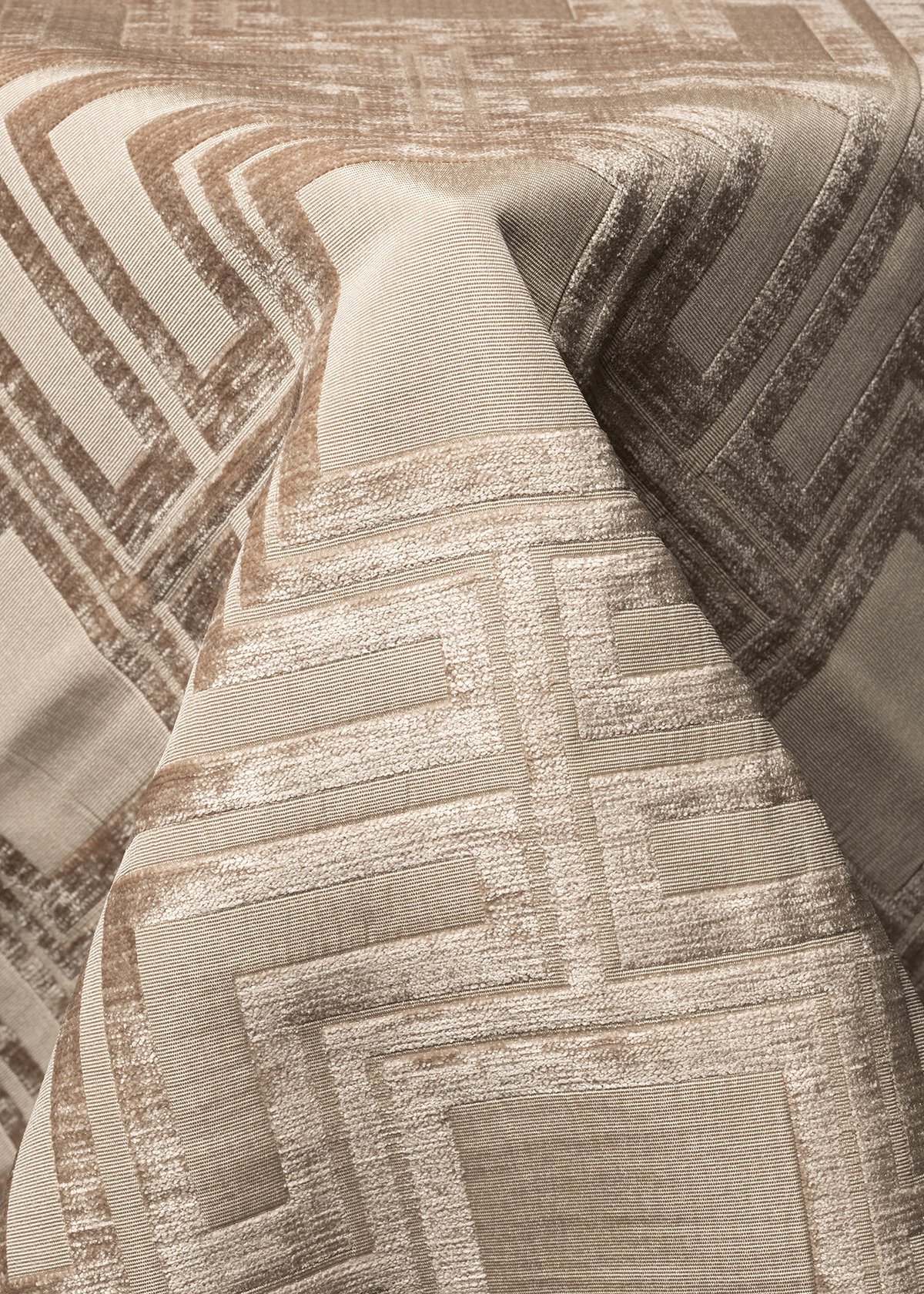 HARPER Quail Table Linen