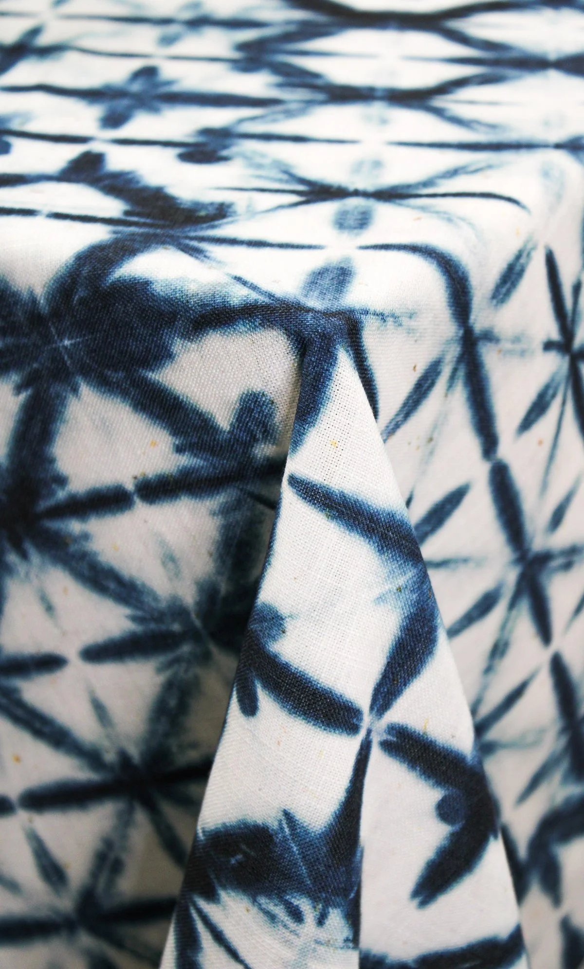 HENDRIX Indigo Table Linen