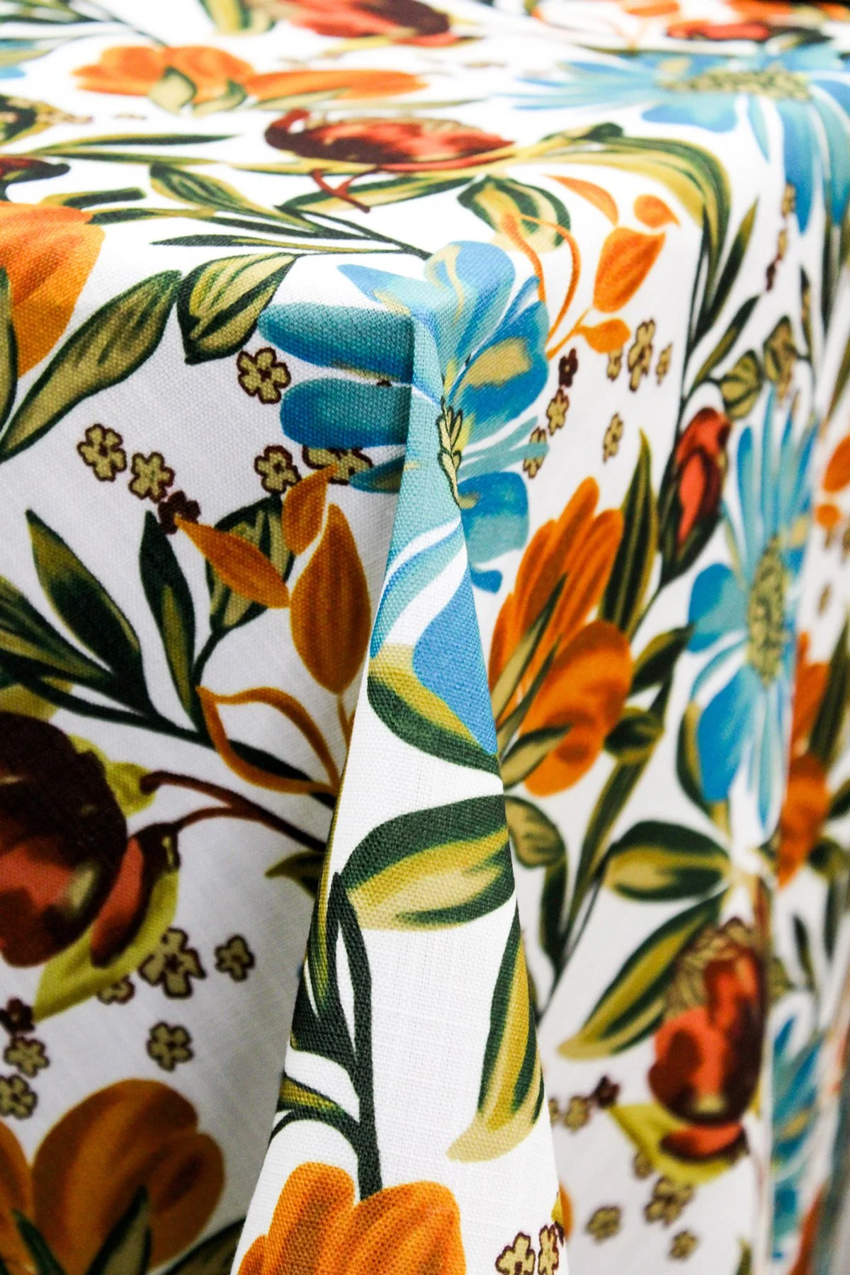 RILEY Orange Table Linen