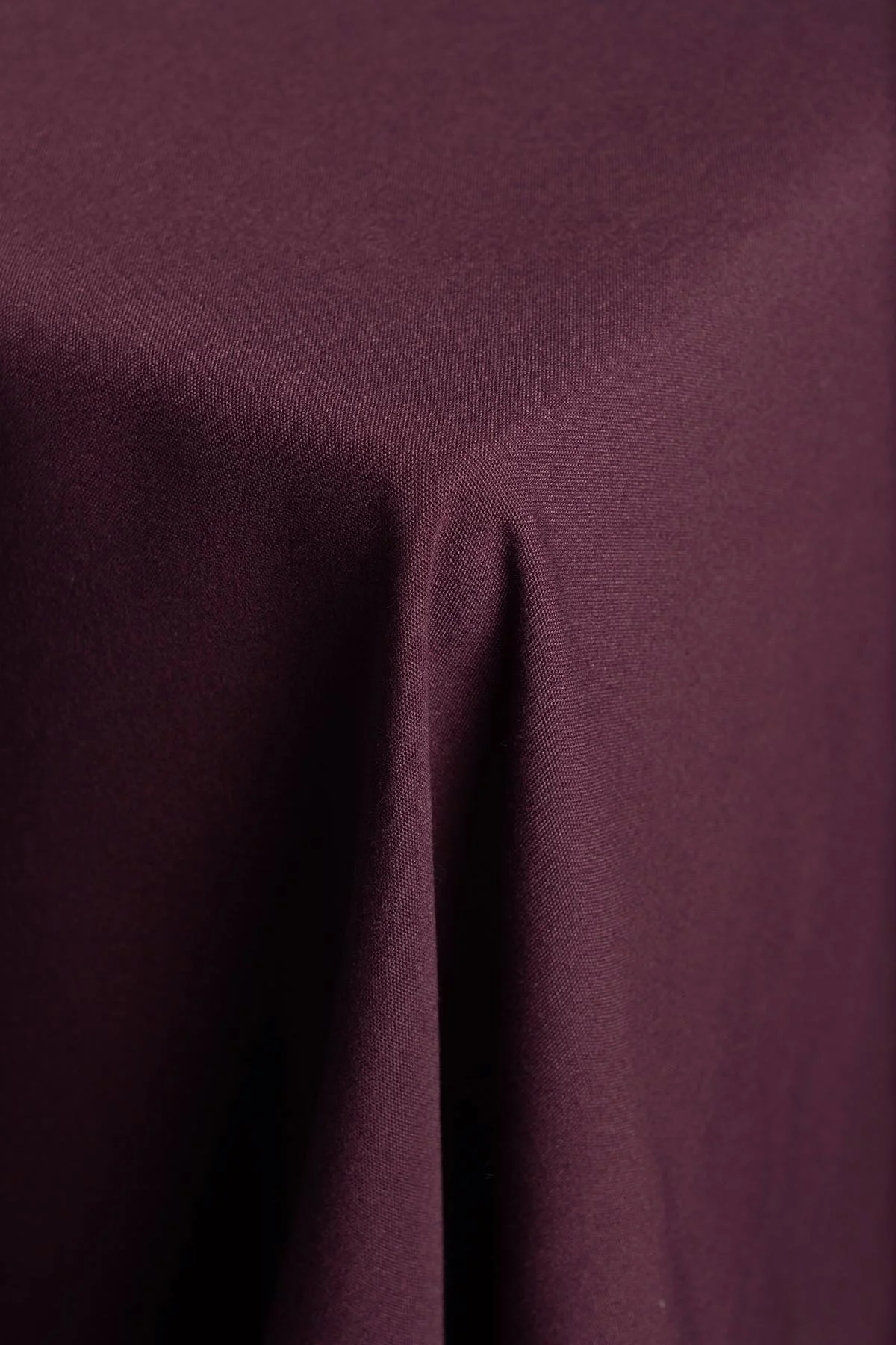 COTONE Eggplant Table Linen