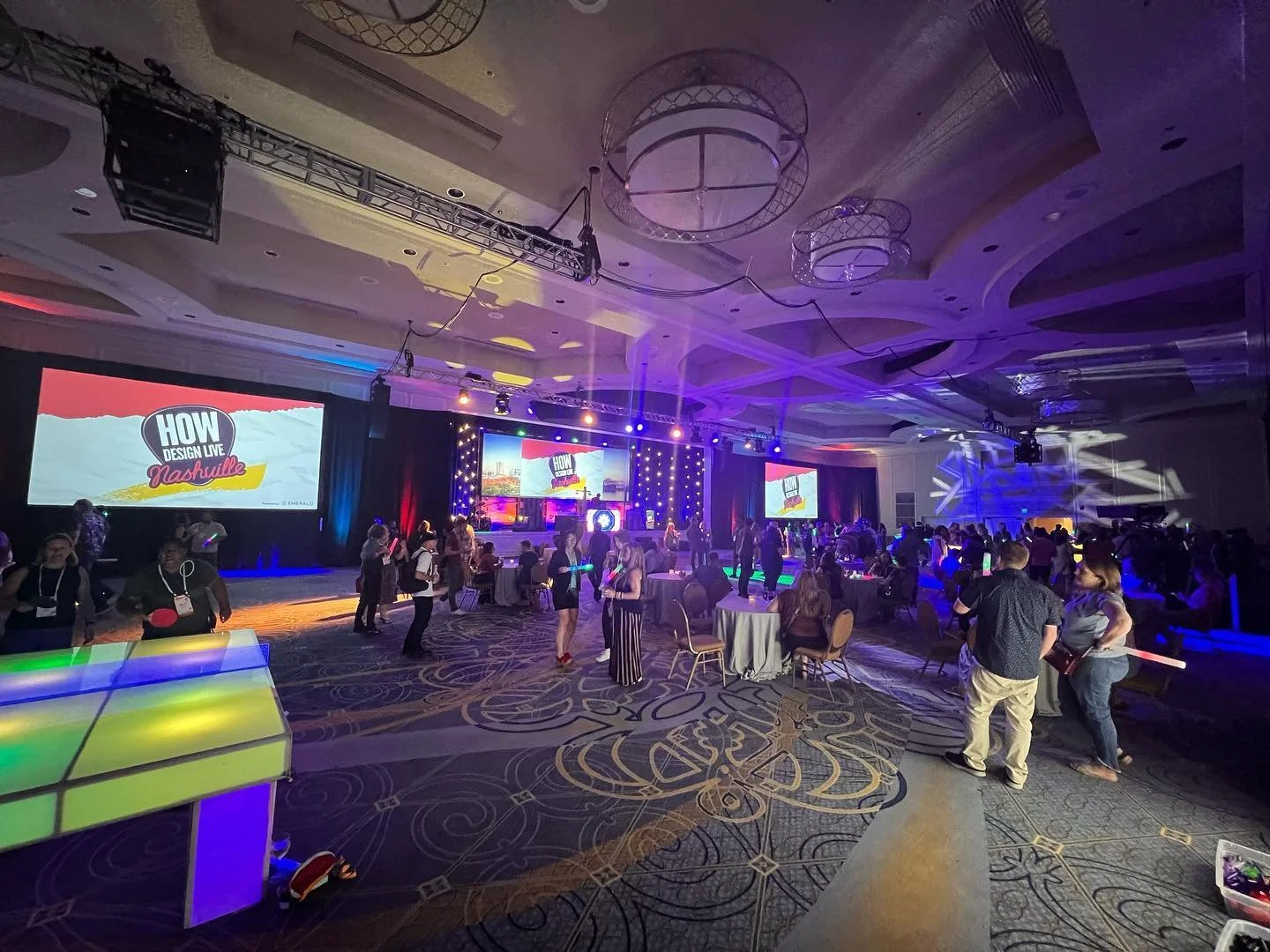 LET IT GLOOOWWWW 💡

Love a Neon Nights themed party! We wrapped up a week of meetings with a fun night of glowing games and activities for this group! 

Swipe to see how this creative crew designed the massive Light Bright by the end of the night! ➡