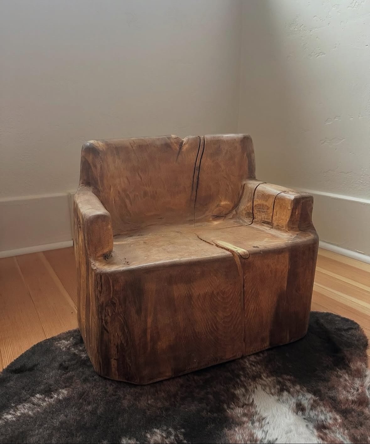 Exciting news! 

I&rsquo;m officially offering custom woodworking for anyone looking to add unique, handcrafted, built to last pieces to their home&mdash;coffee tables, dining tables, bed frames, you name it. 

If you&rsquo;ve been thinking about a c