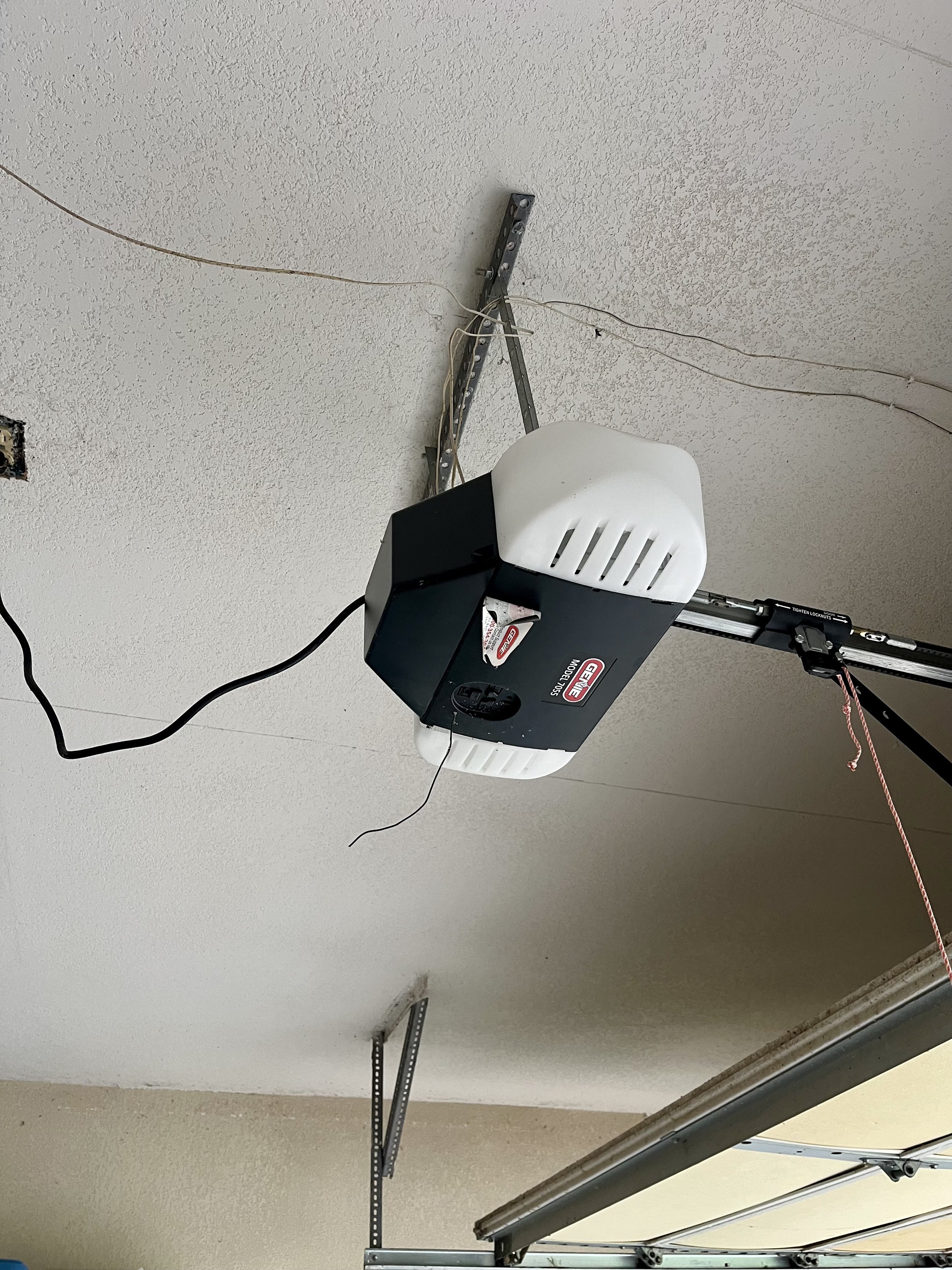 Genie Garage Door Opener Troubleshooting: Fix the Common Problems First