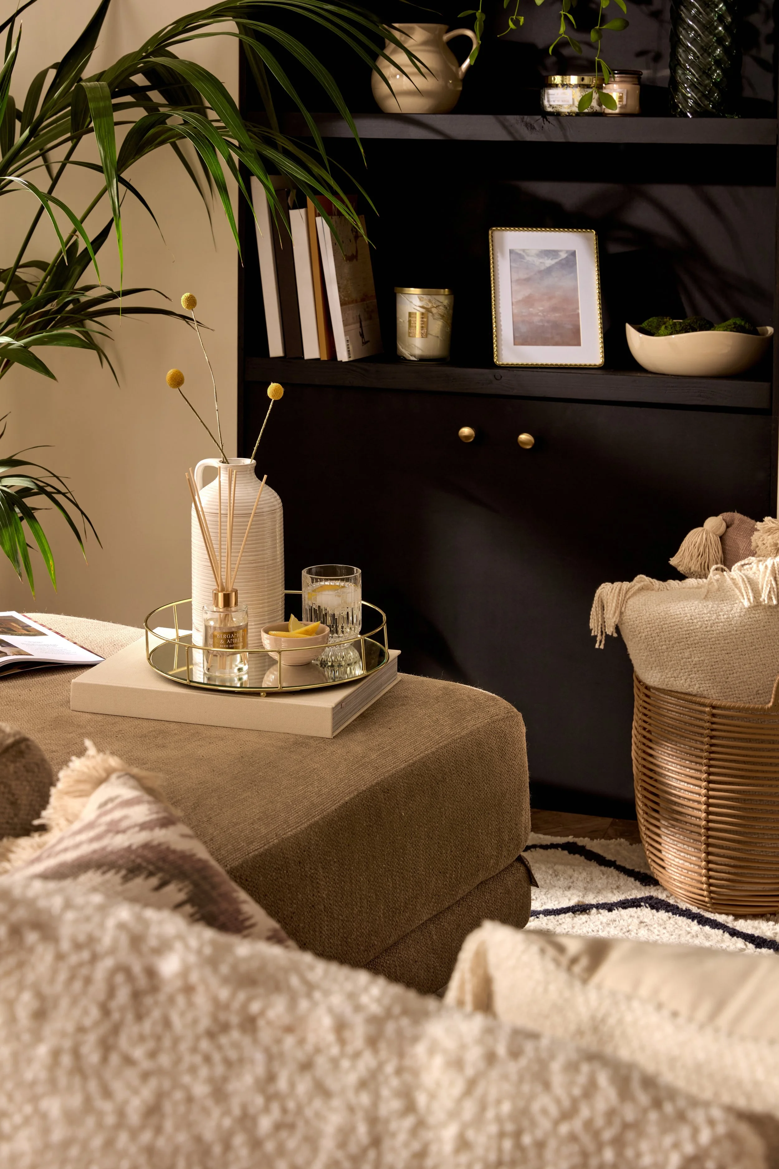 20240710_MCRCampaign_SpringValue_Shot25_HPL_WIDE_BASE 2.jpeg