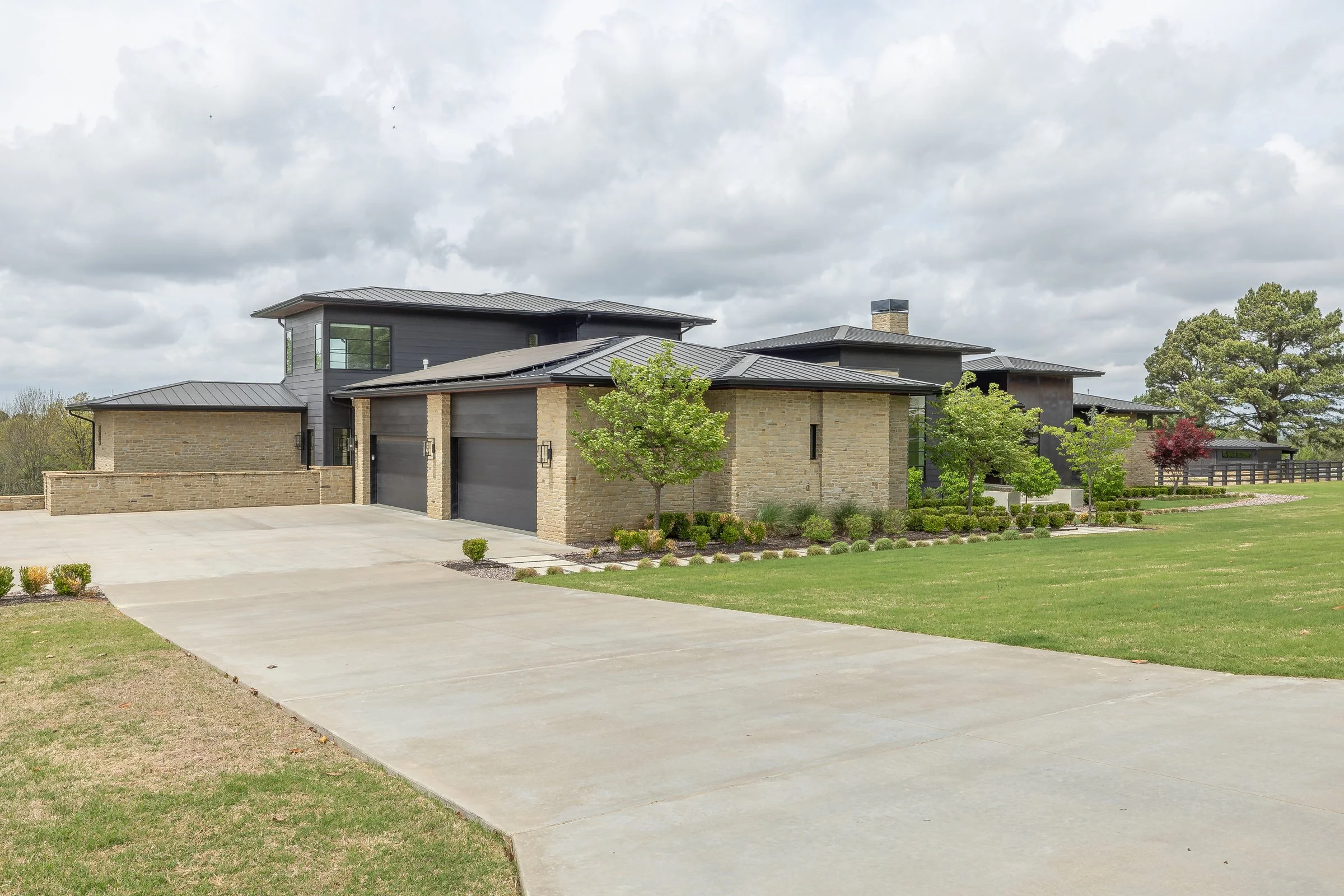 4631BridgewaterLn_FrontExterior (14 of 35).jpg