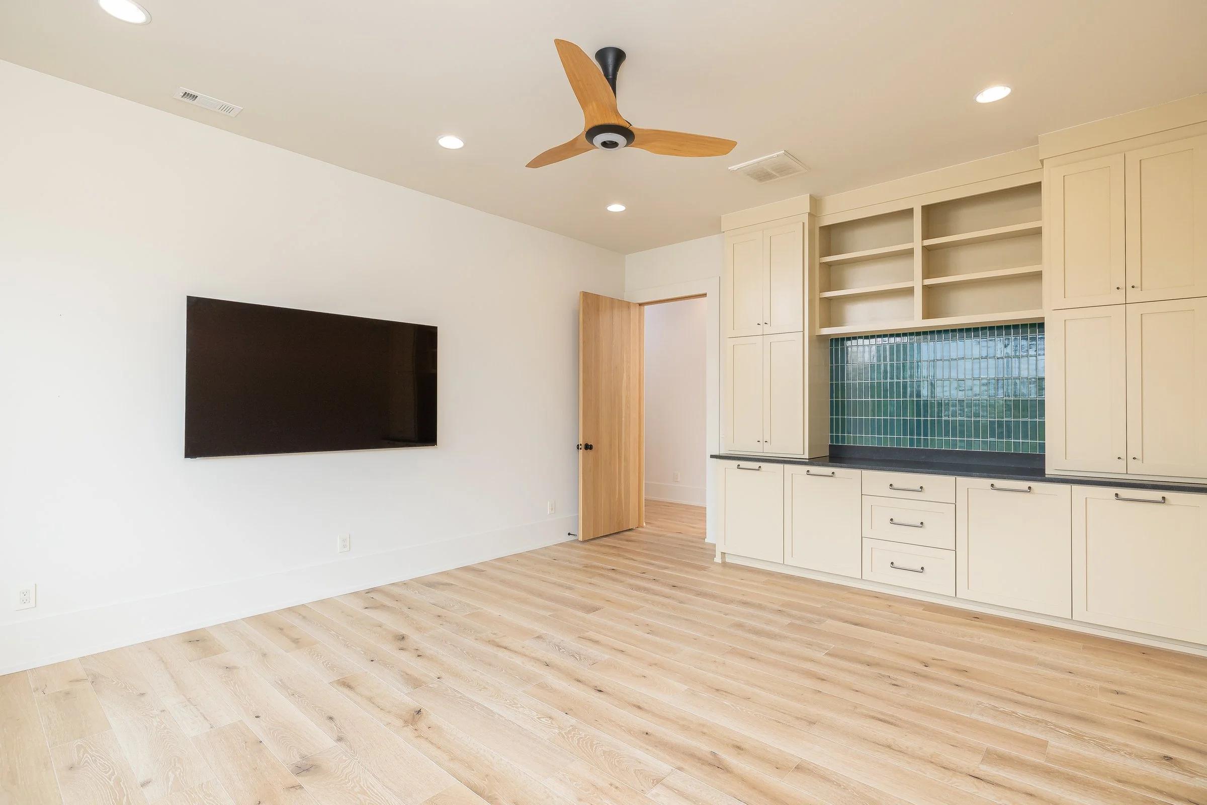 4631BridgewaterLn_Interior (20 of 83).jpg