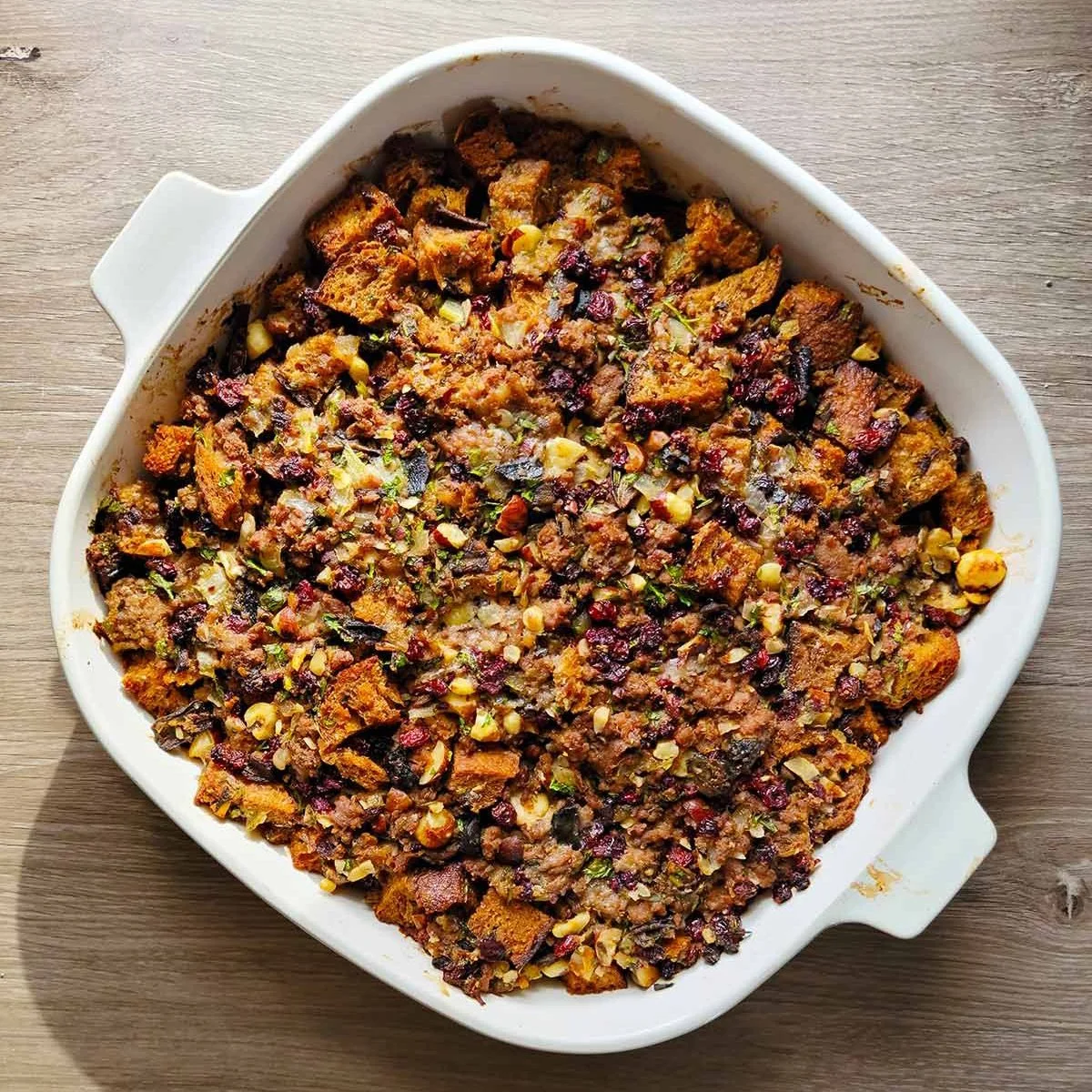 PORK SAUSAGE, ROSEMARY & DRIED CRANBERRY DRESSING