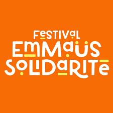 Logo du Festival Emmaüs Solidaire avec un fond orange et des textes blancs
