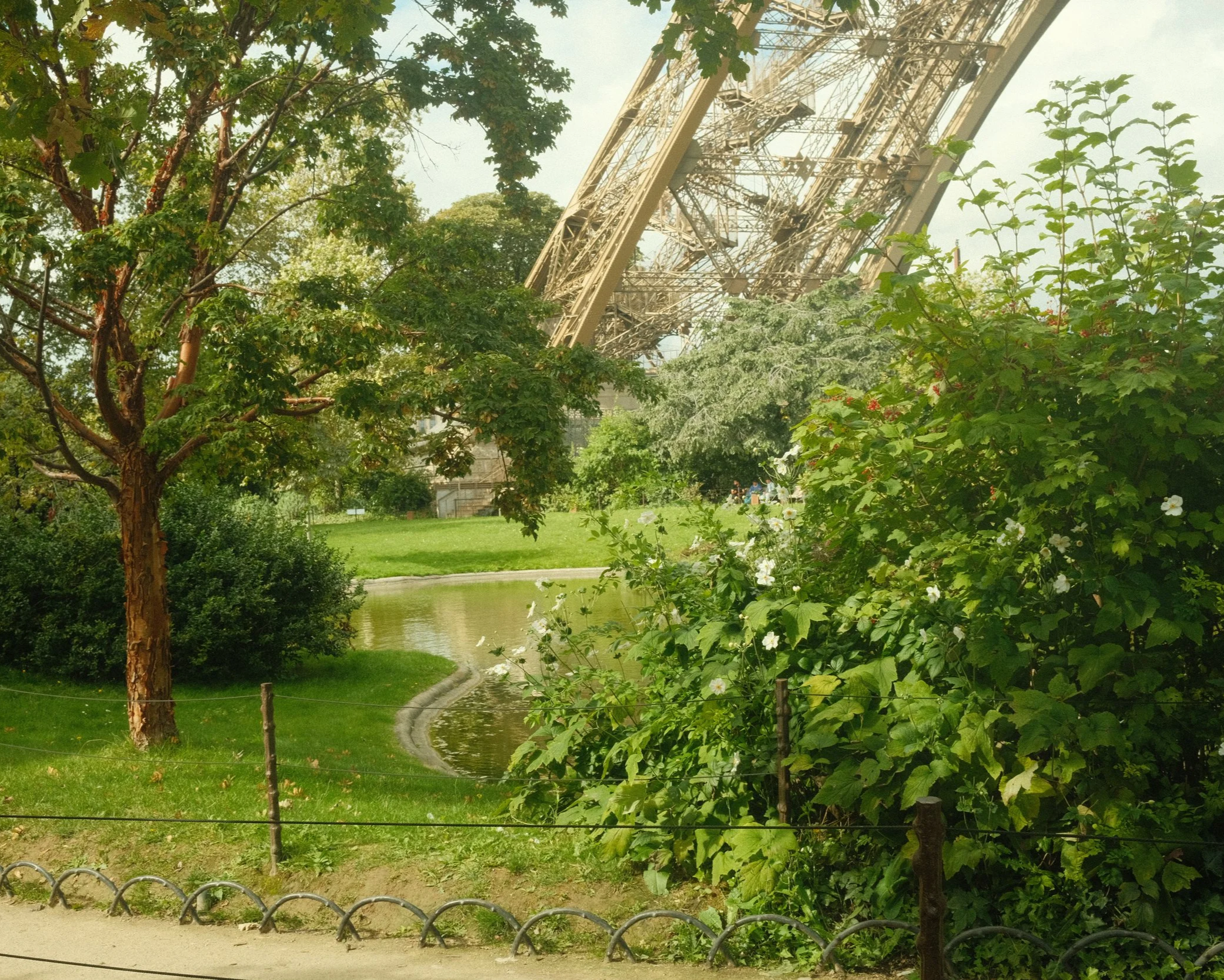 Jardin Tour Eiffel - Paris