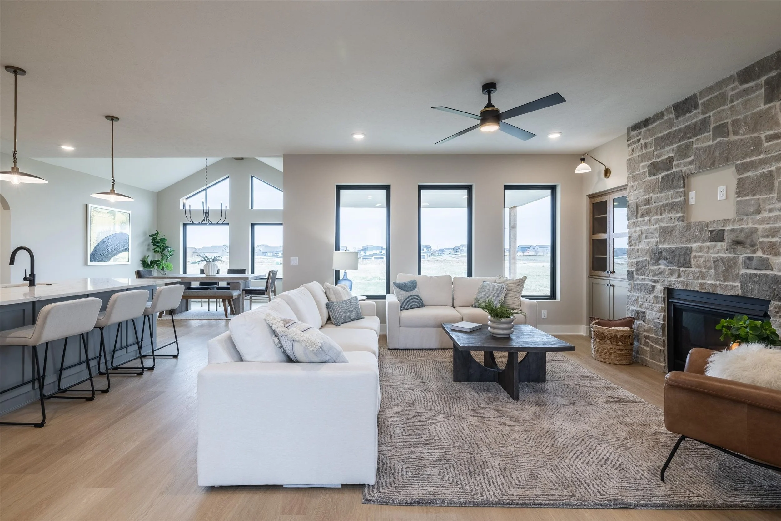 18-6617 S 214th Avenue_13.jpg