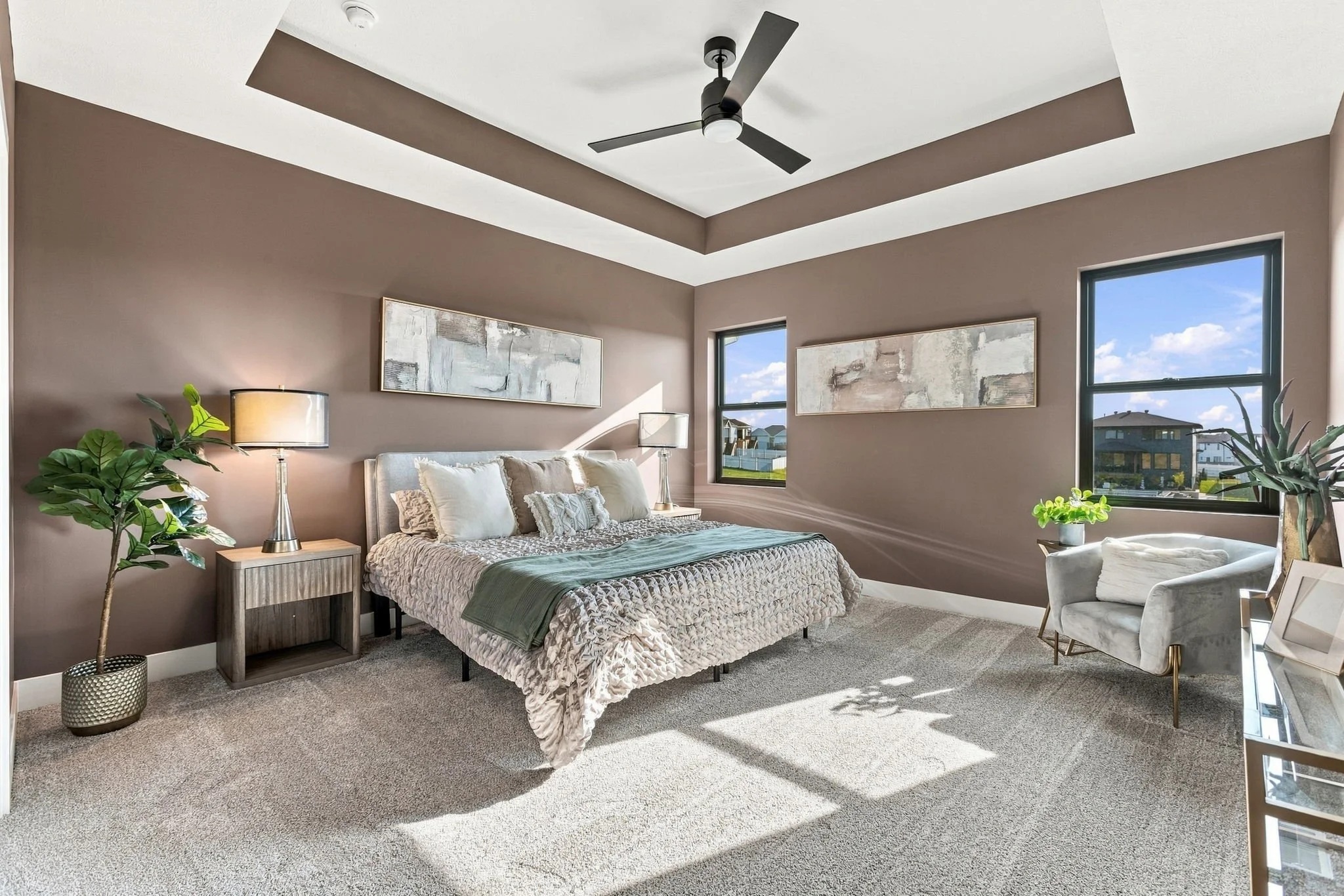 26-web-or-mls-4509 N 213th St-25.jpg