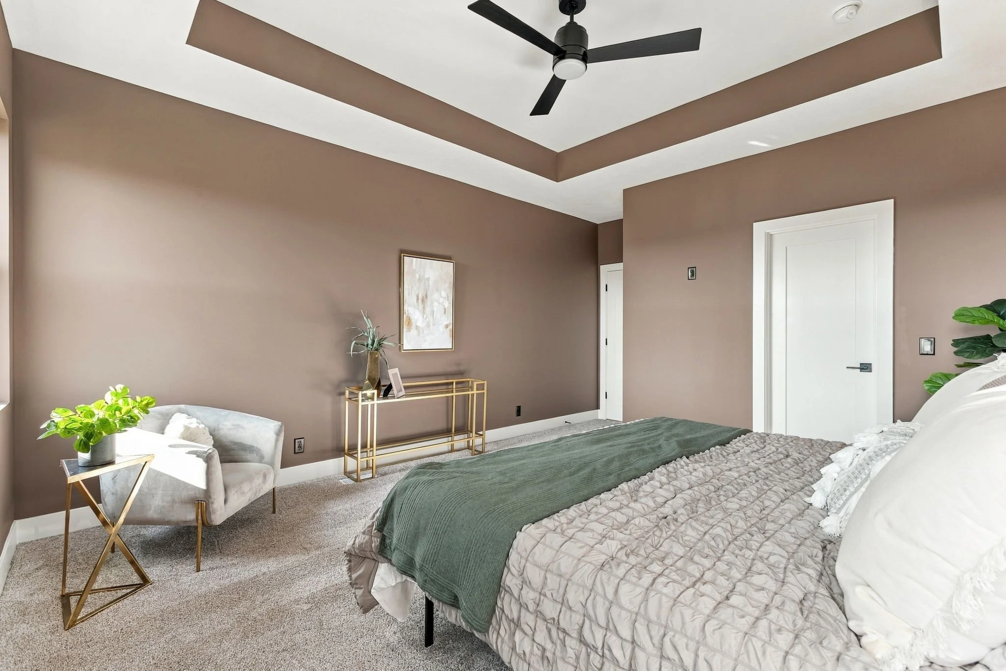 28-web-or-mls-4509 N 213th St-27.jpg