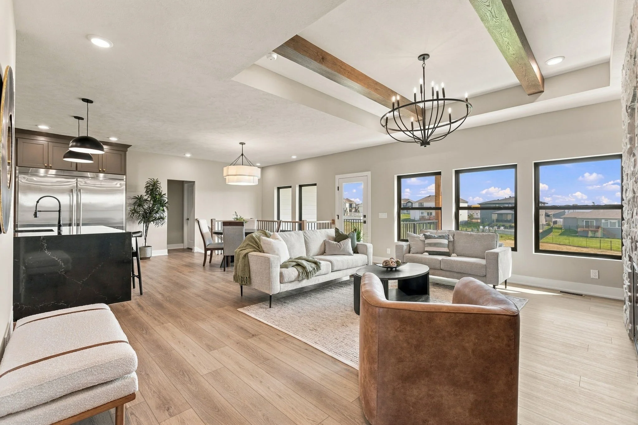 11-web-or-mls-4509 N 213th St-10.jpg