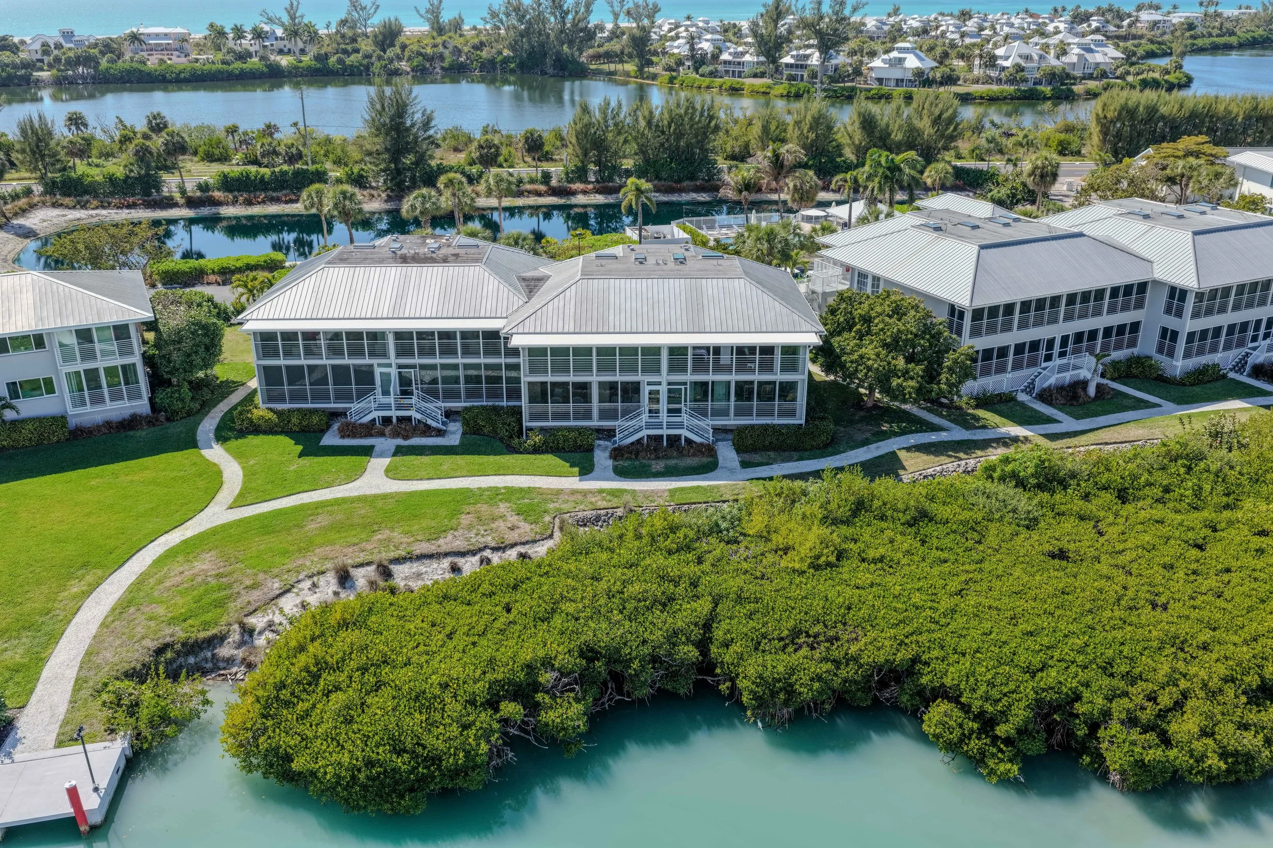 5854 Gasparilla Rd - HDR-54.jpg