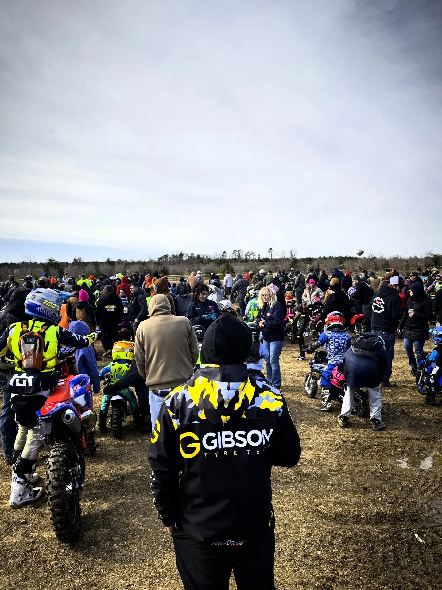 It was cold, it was windy, and it was PACKED! 
Comment below if you were at the first round of the 
@tor_racing_gp series this weekend! 
#motorcycle #offroad #torseries #packed #fullhouse #enduro