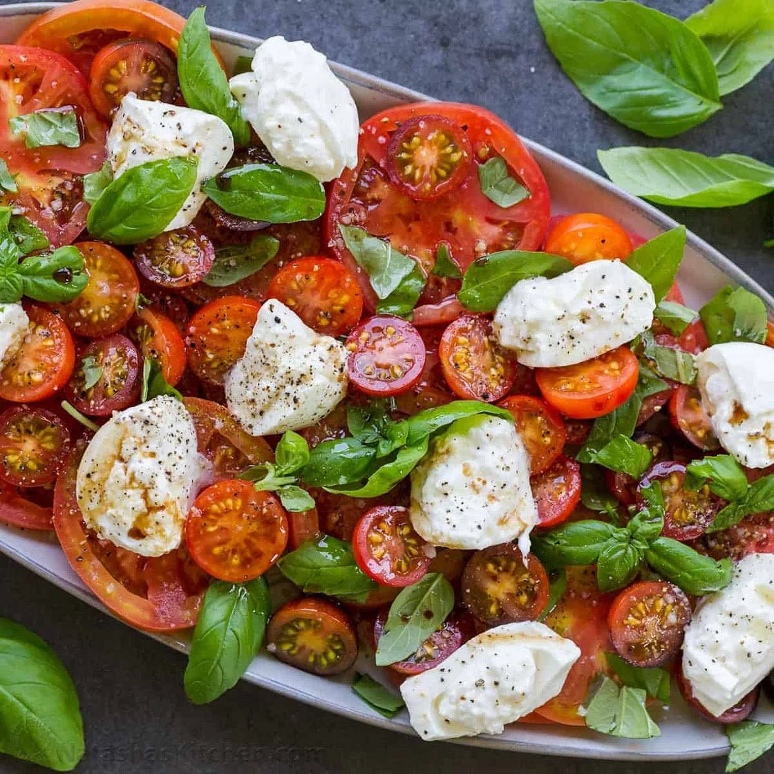 tomato burrata salad.jpg