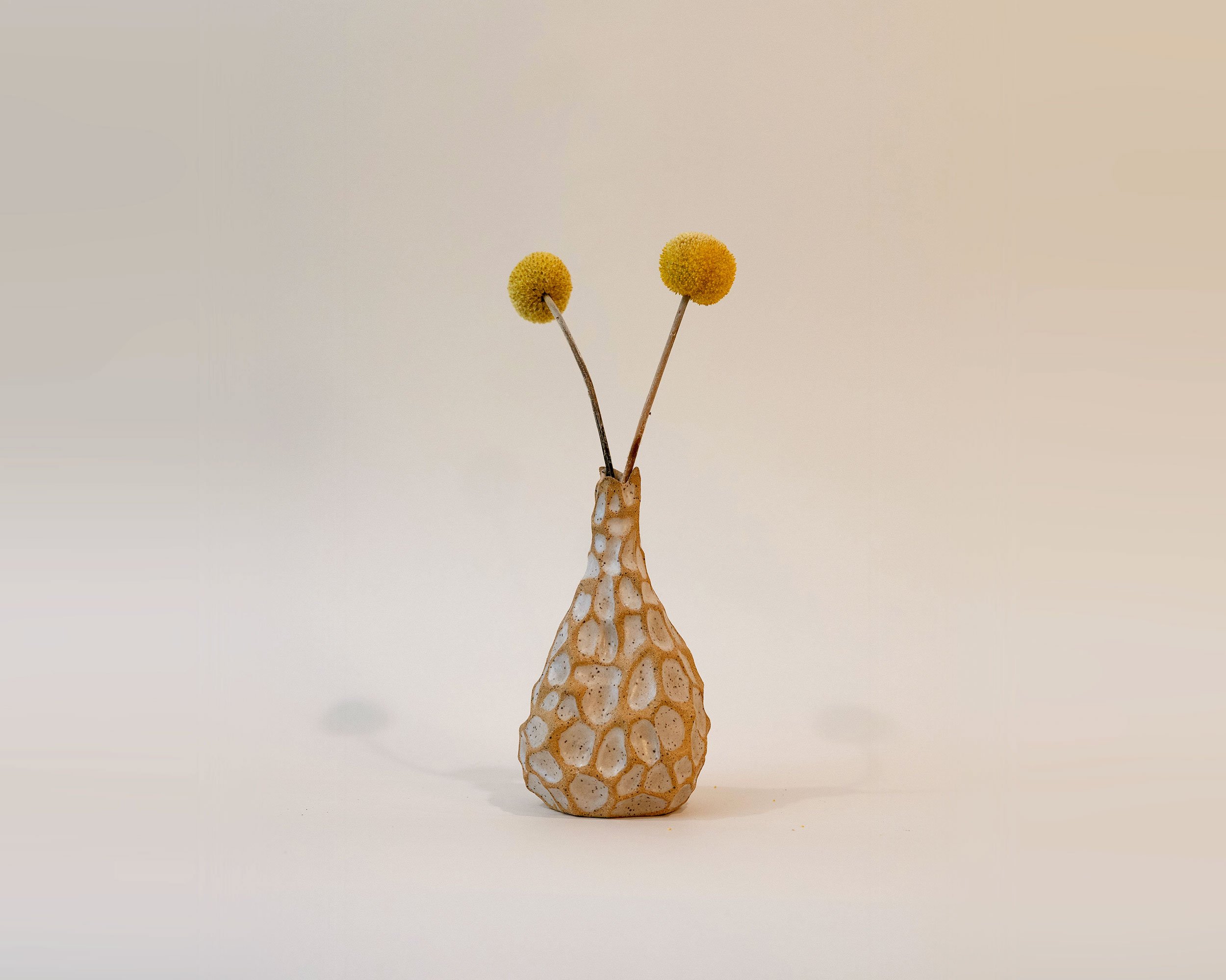 ceramic_offwhite_1_2500px.jpg