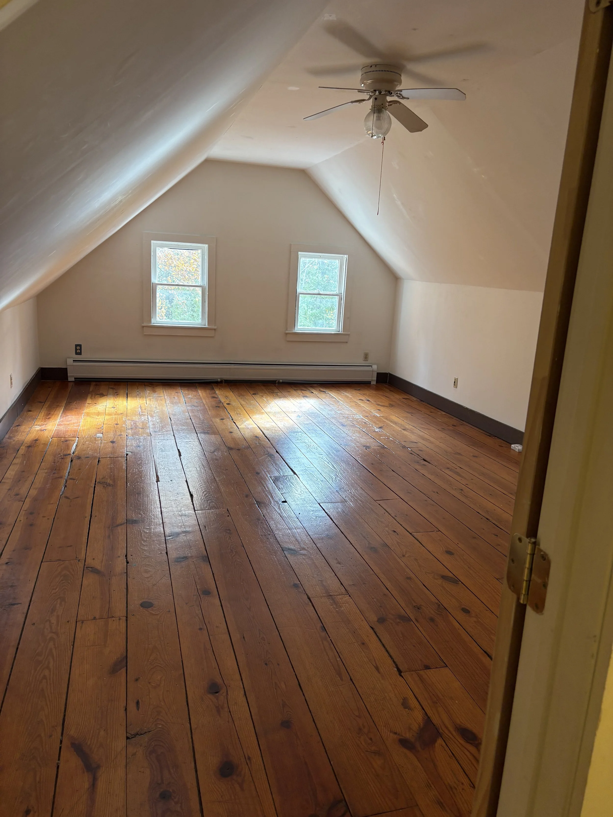 Bedroom 03, upstairs