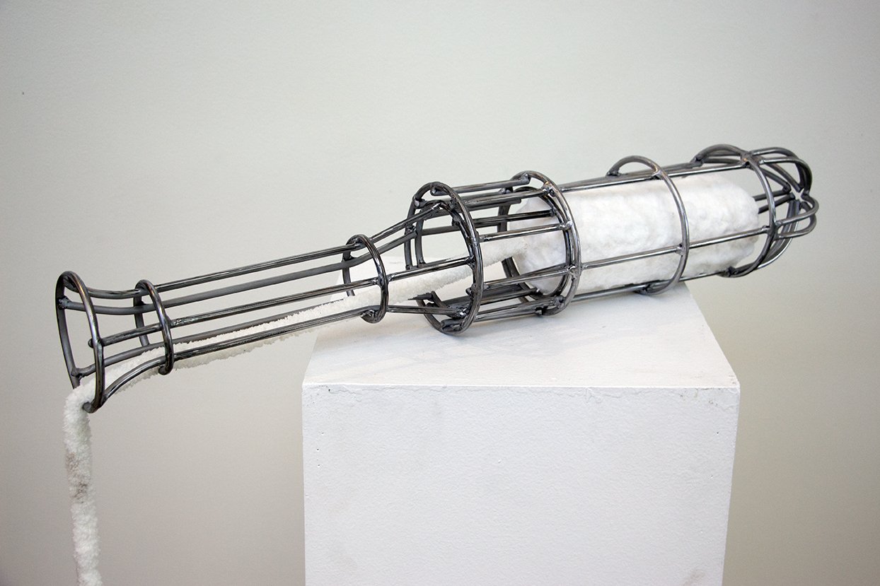"Tampon" steel, chicken wire, cotton fibers, yarn, 2023
