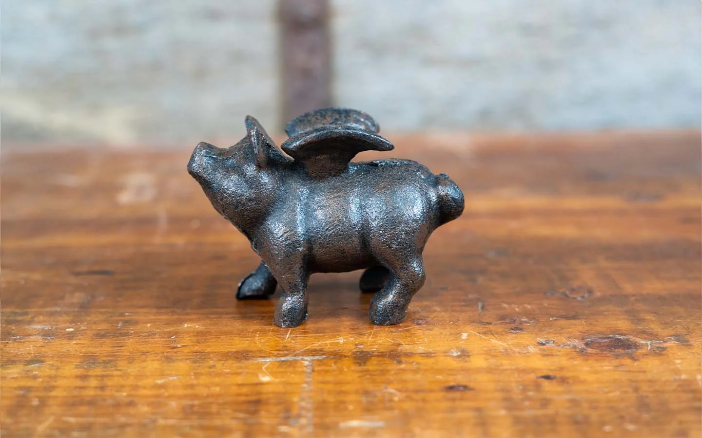 cast iron pig3 wings.jpg