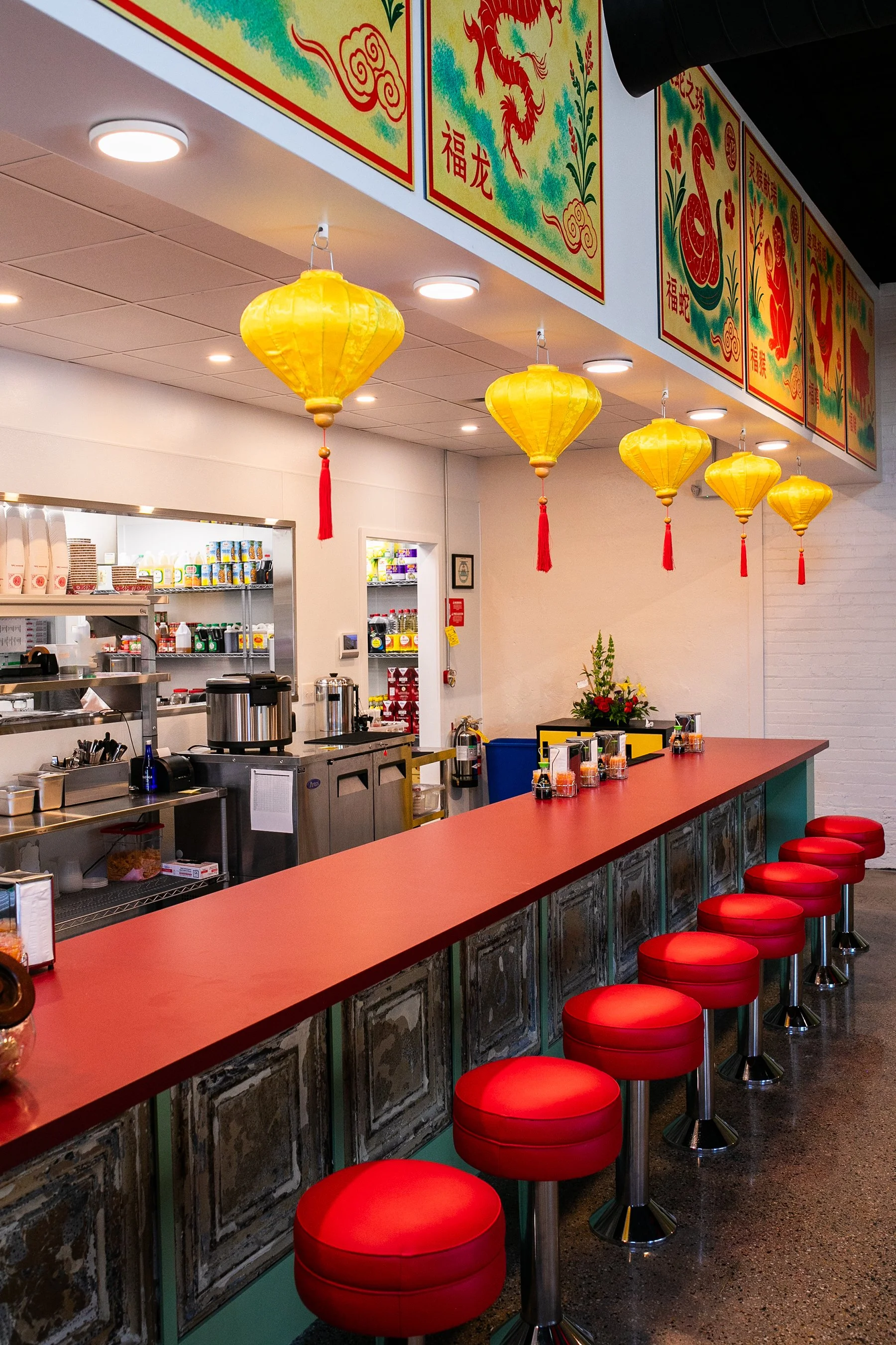 Interior counter seatings in The Majestic