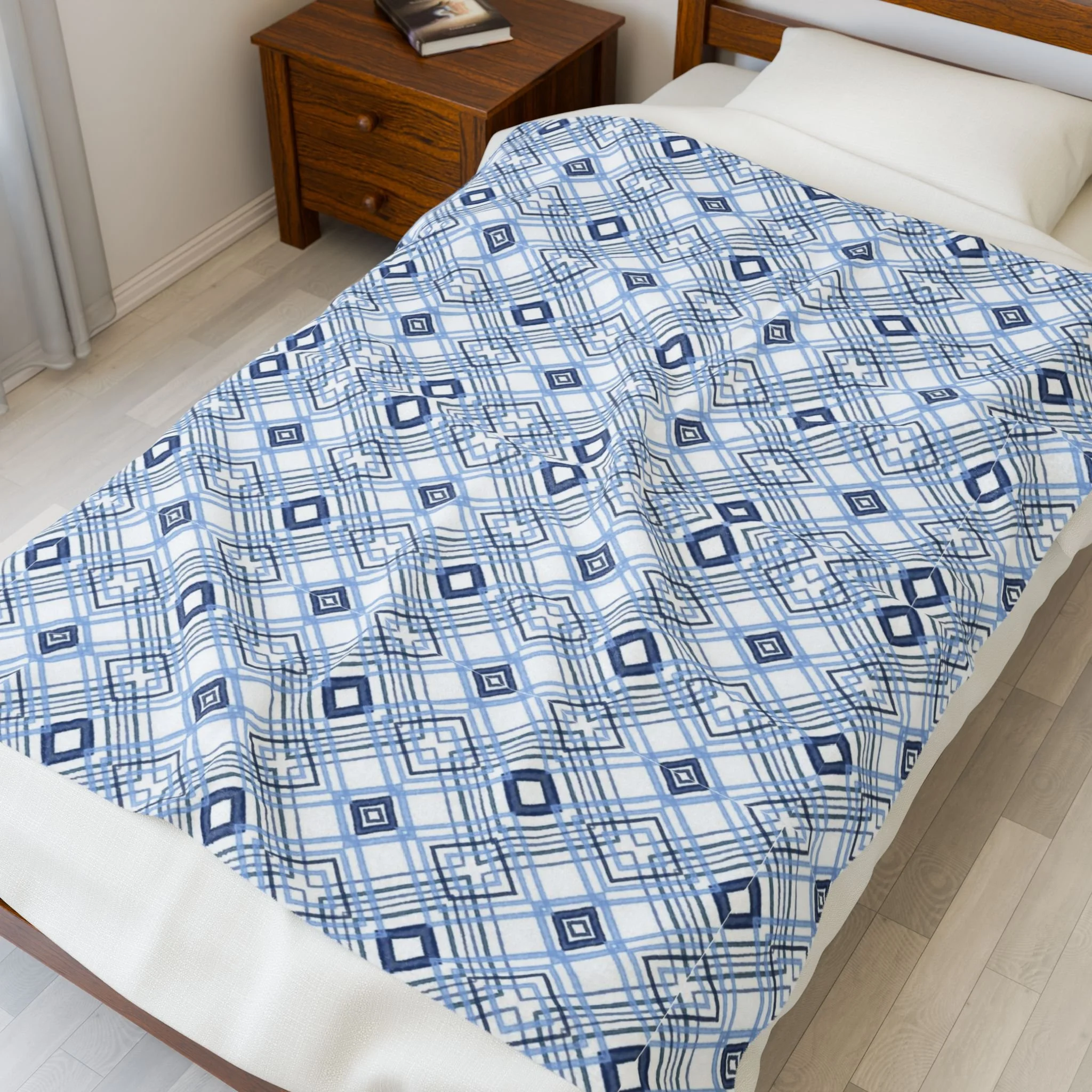 Blue Diamonds Geometric Velveteen Plush Blanket — Soft Cozy Throw