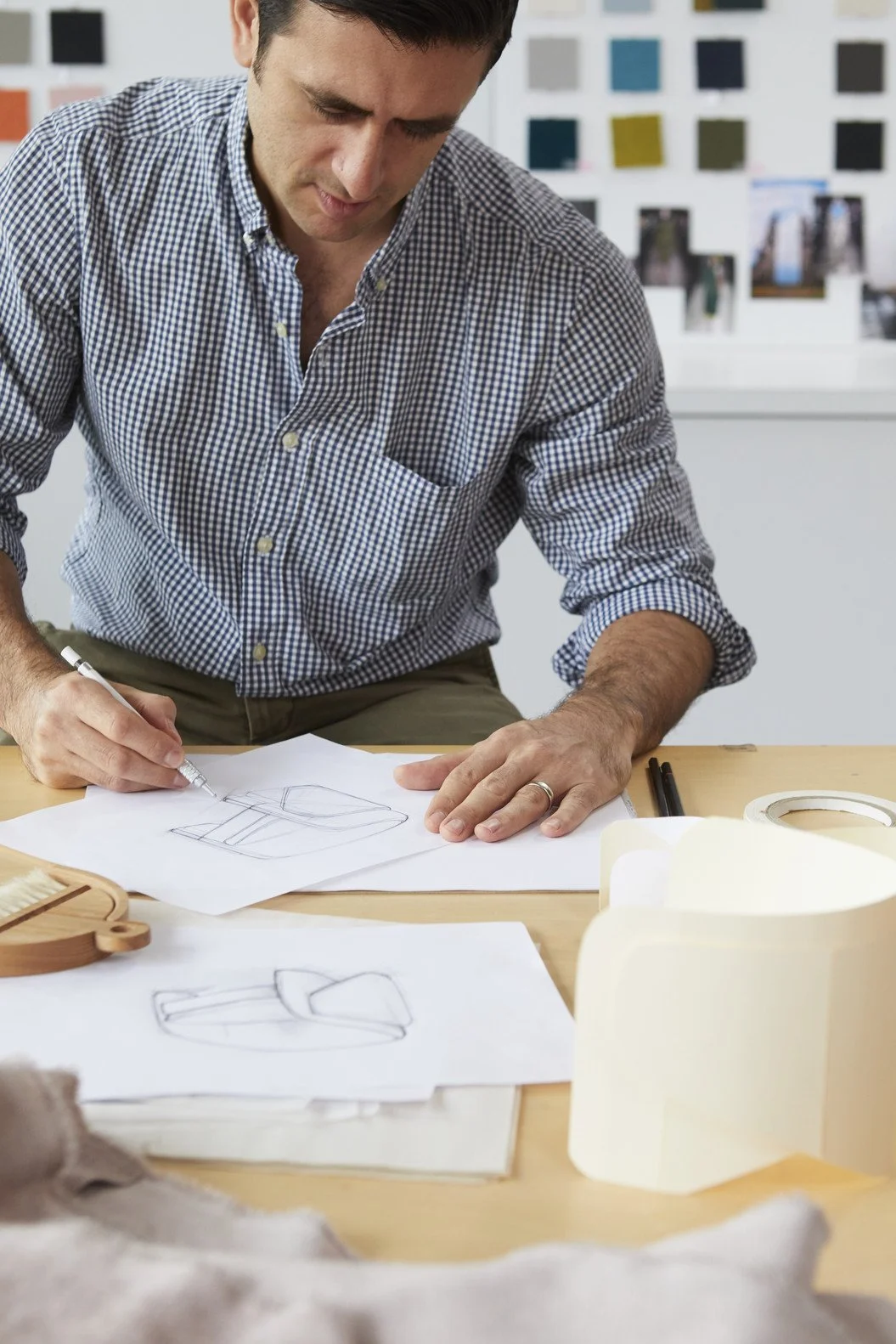 NN3_Editorial_WrapChair_SS18_077 copy.jpg