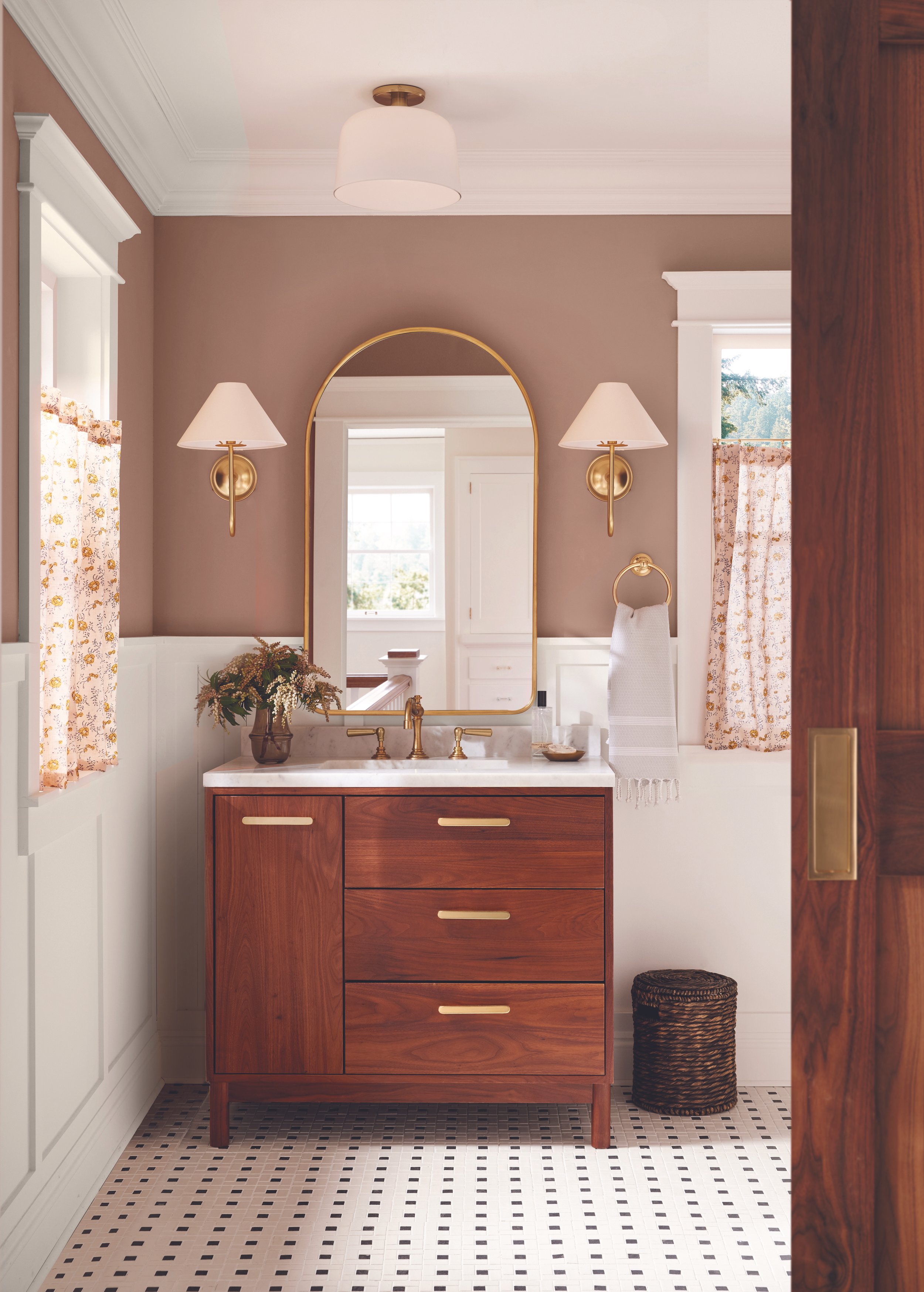 2023_Q2_Traditional_Small_Bathroom_Connor_V2_Final.jpg