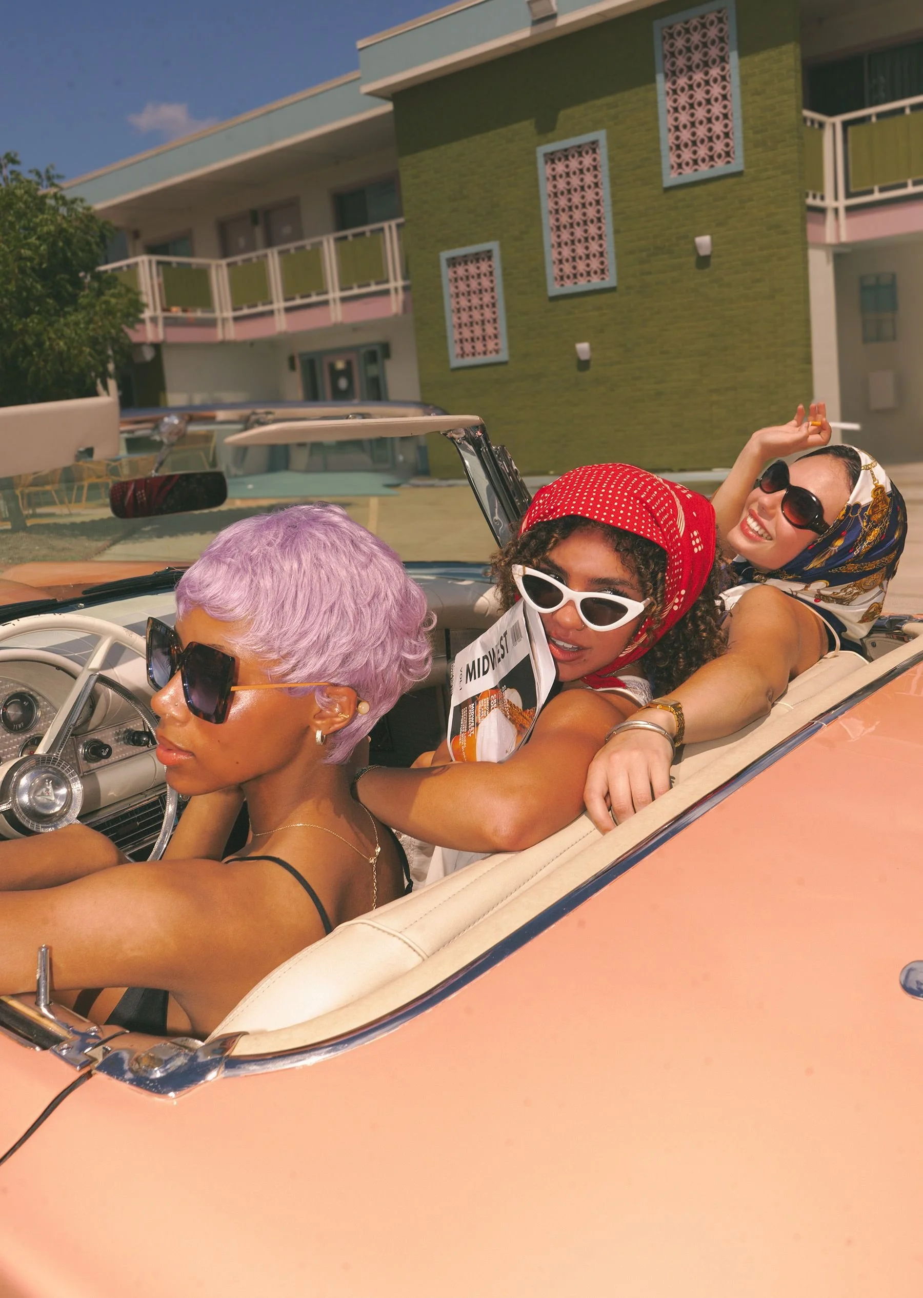 Creative Director: @Laurenboonee