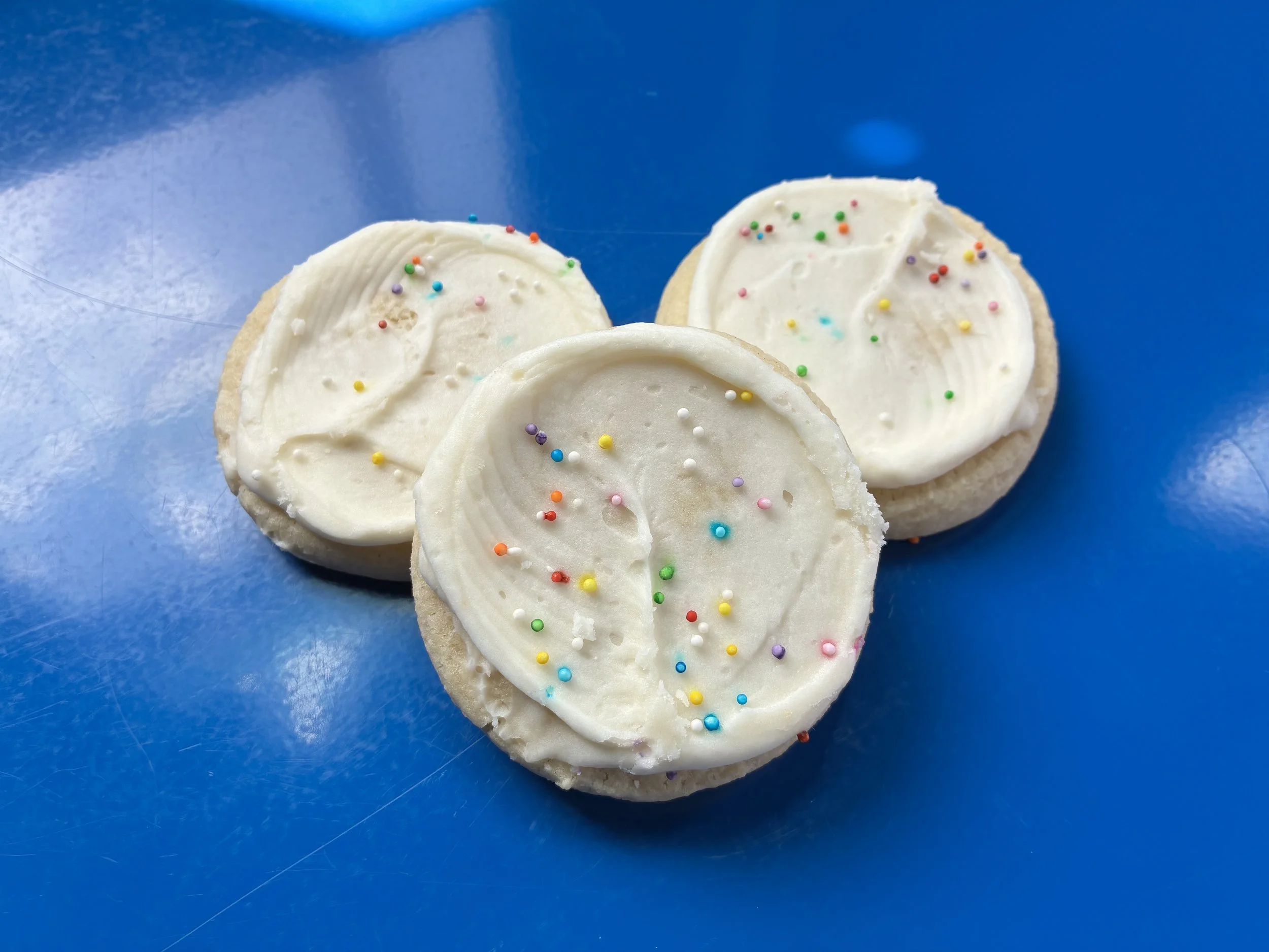 Fresh iced buttercream sugar cookies shipped nationwide – Munchies Cookie Shop