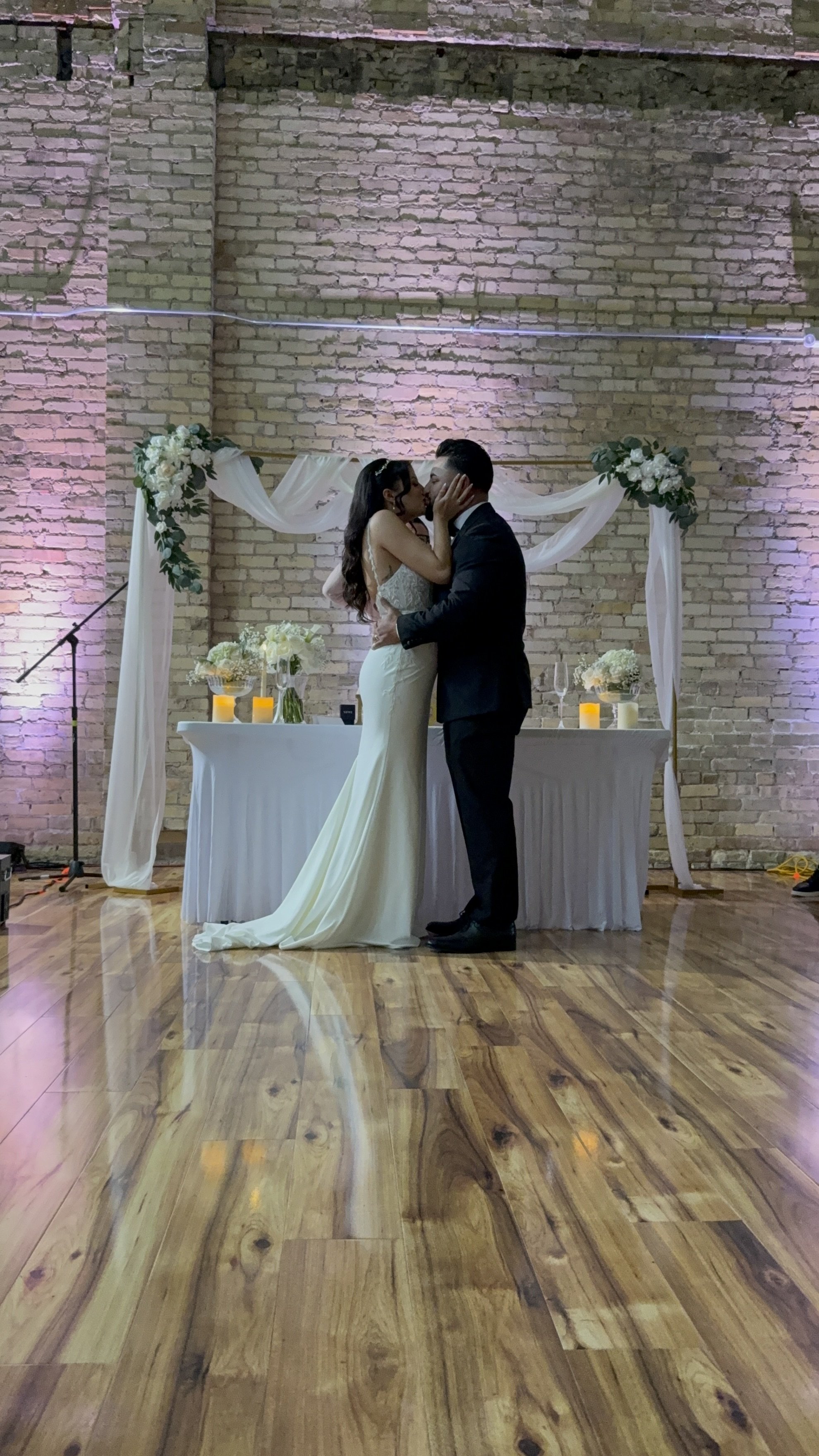 Milwaukee wedding ceremony and wedding reception veniue venue