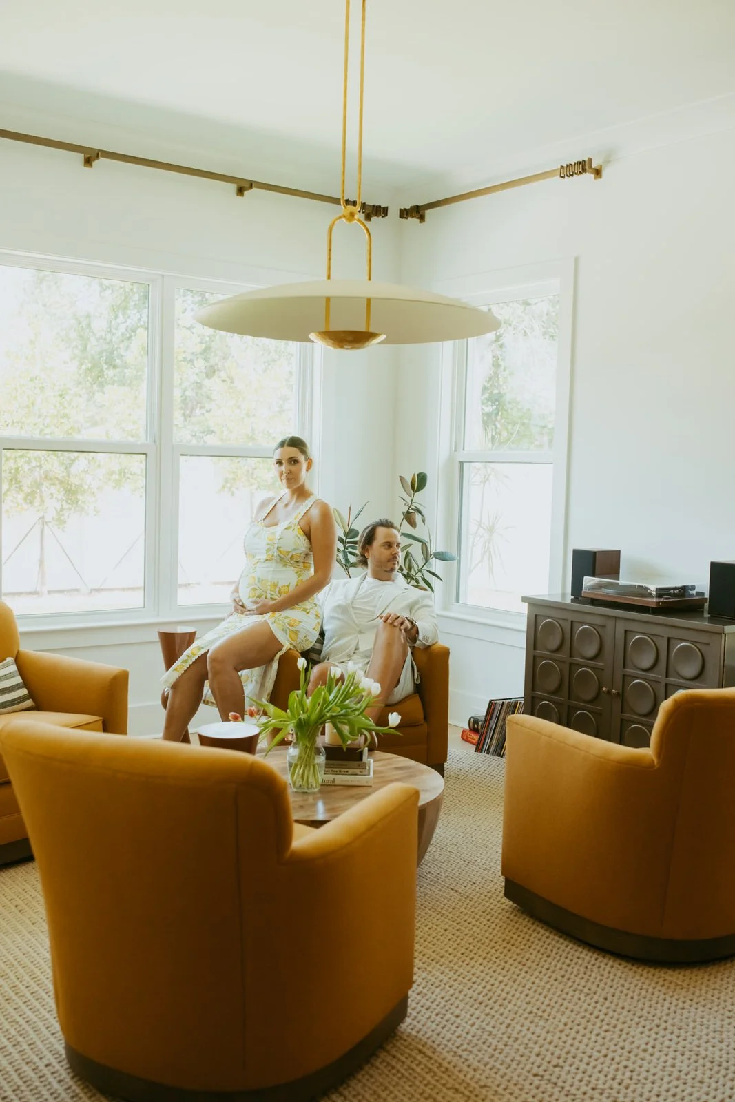 Very Chic South Tampa Maternity Session with Vintage flare