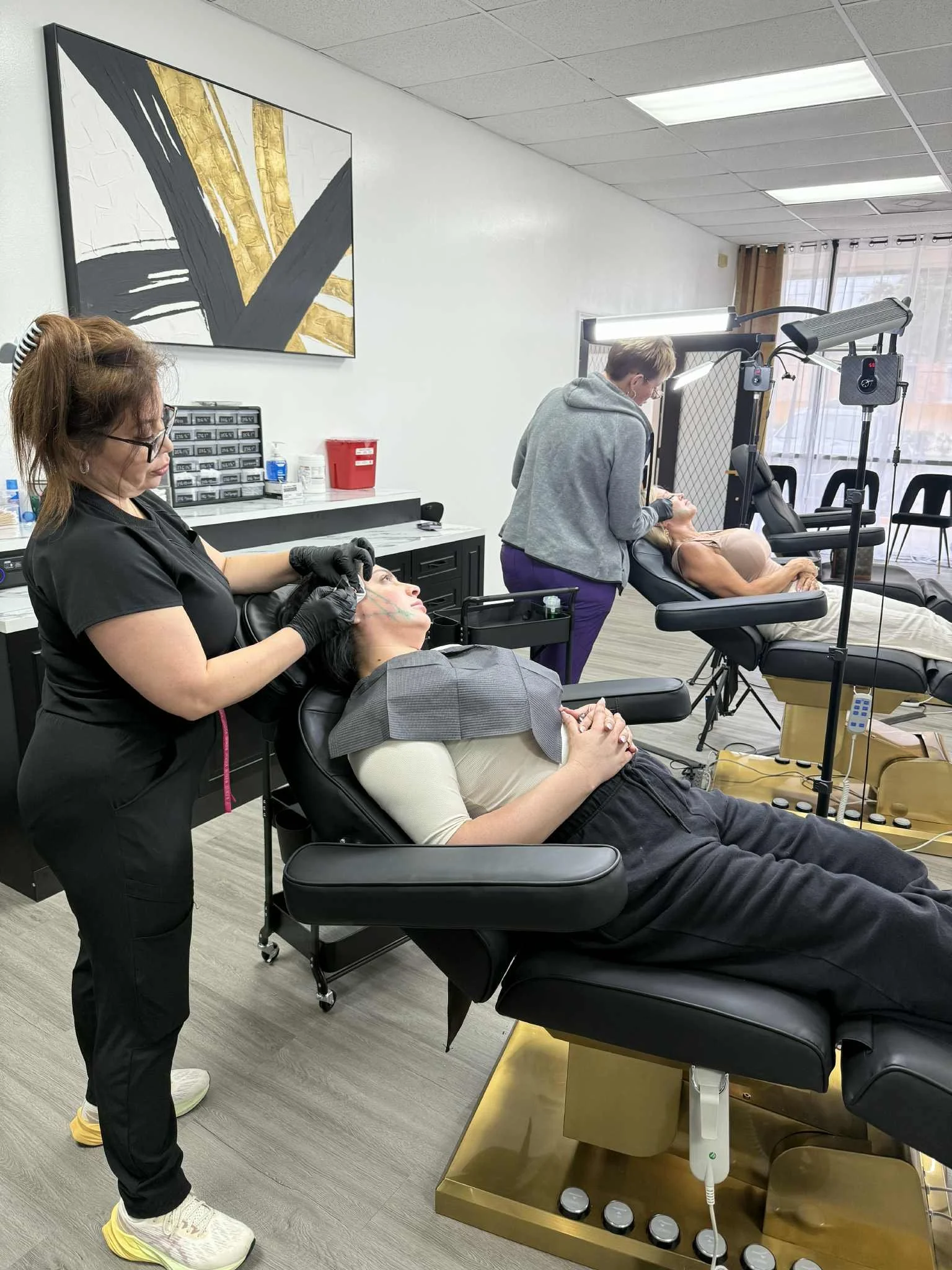 f333c665-7e51-4594-9f87-7db012987db0 - Copy.jpg