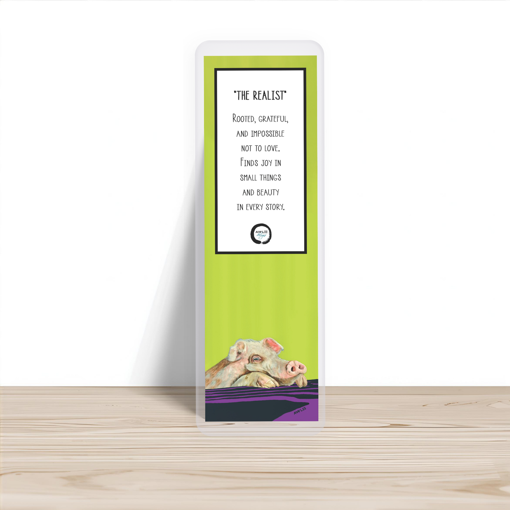 Pig_Bookmark_Single, Wooden table.png